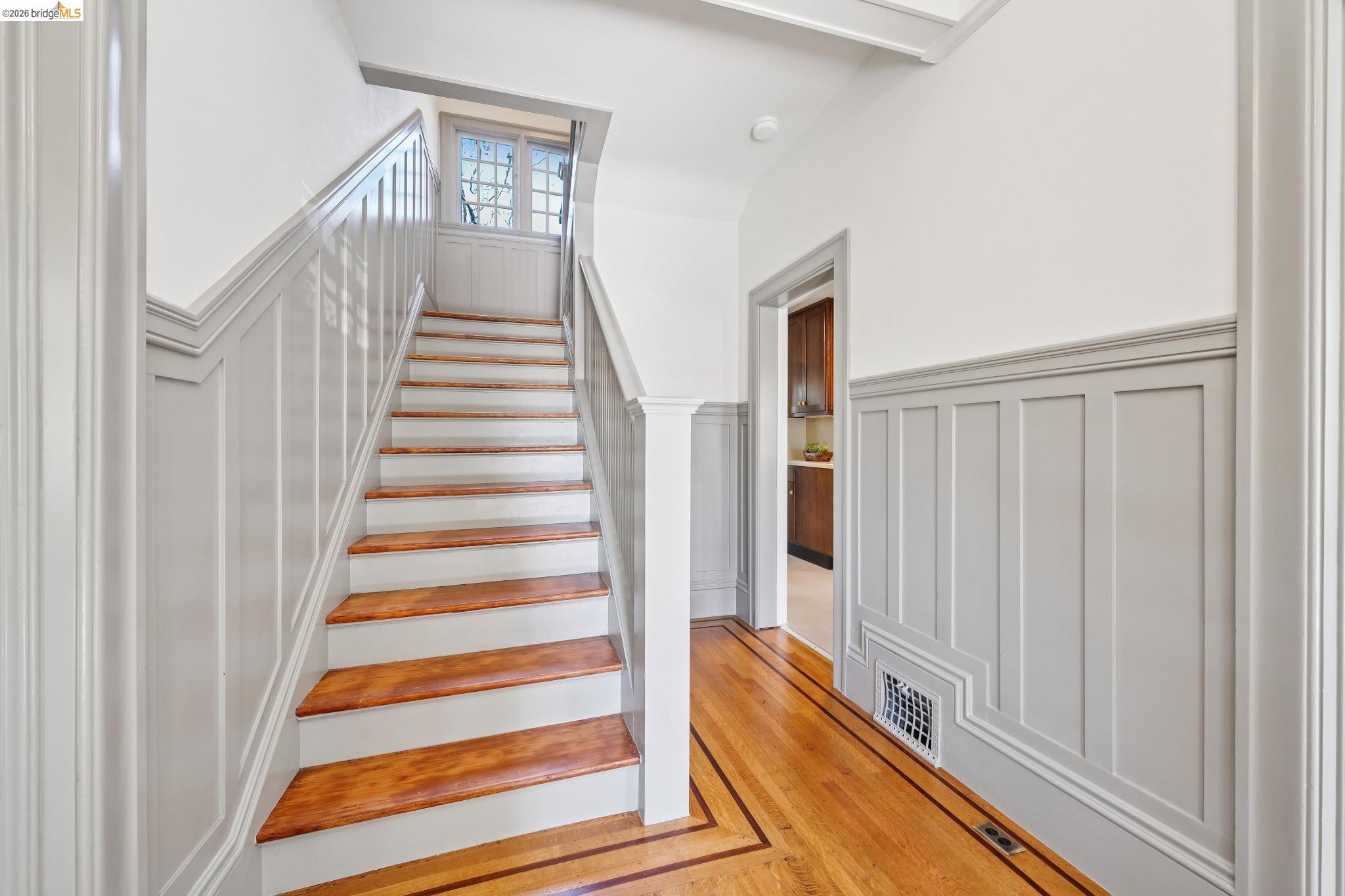 Detail Gallery Image 26 of 52 For 15 Blair Ave, Piedmont,  CA 94611 - 4 Beds | 2 Baths