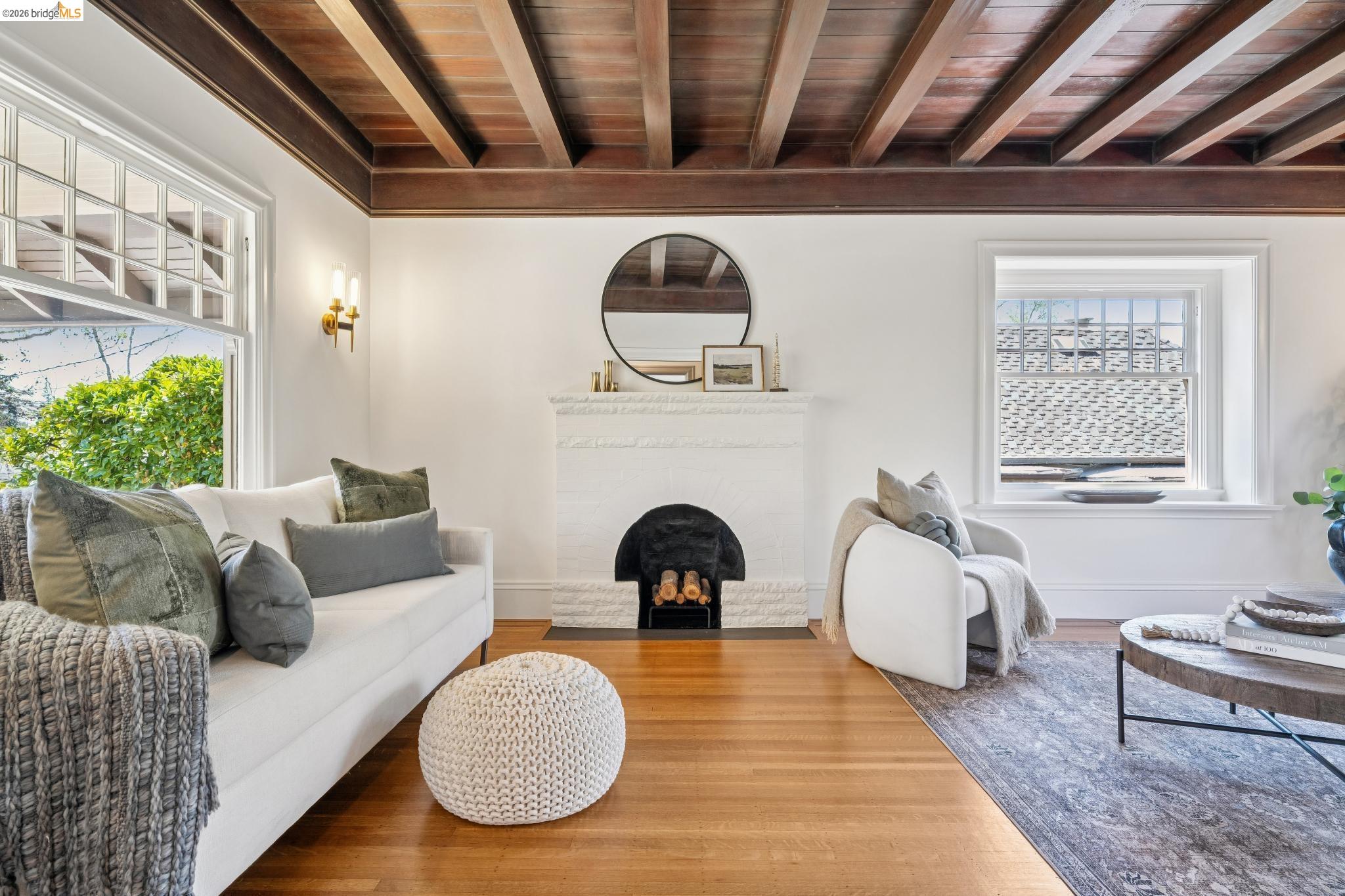 Detail Gallery Image 7 of 52 For 15 Blair Ave, Piedmont,  CA 94611 - 4 Beds | 2 Baths