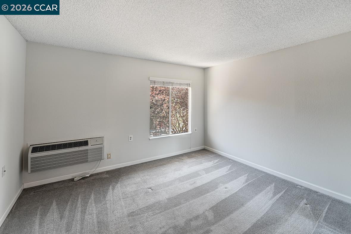 Detail Gallery Image 16 of 32 For 1312 Skycrest Dr #1,  Walnut Creek,  CA 94595 - 1 Beds | 1 Baths