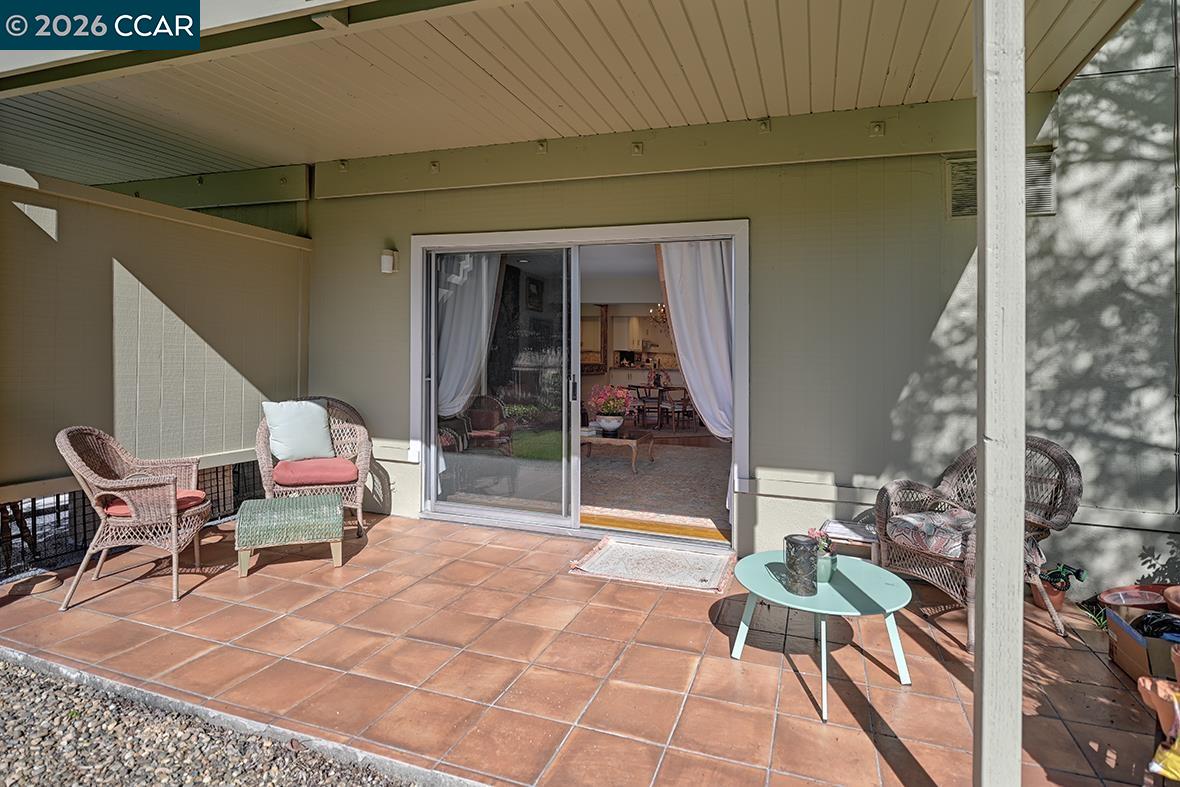 Detail Gallery Image 11 of 51 For 2001 Oakmont Way #6,  Walnut Creek,  CA 94595 - 2 Beds | 1 Baths