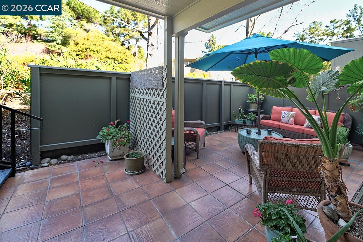 Detail Gallery Image 29 of 51 For 2001 Oakmont Way #6,  Walnut Creek,  CA 94595 - 2 Beds | 1 Baths