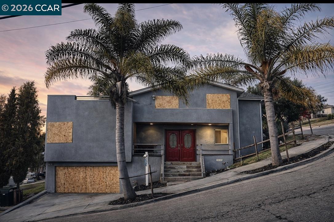 Front Image Thumbnail for CC41127442