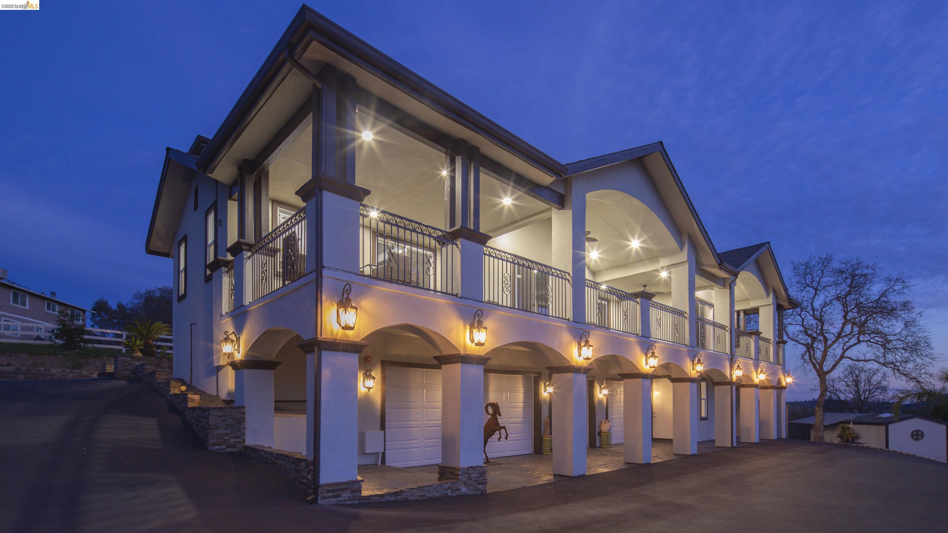 Front Image Thumbnail for EB41127444