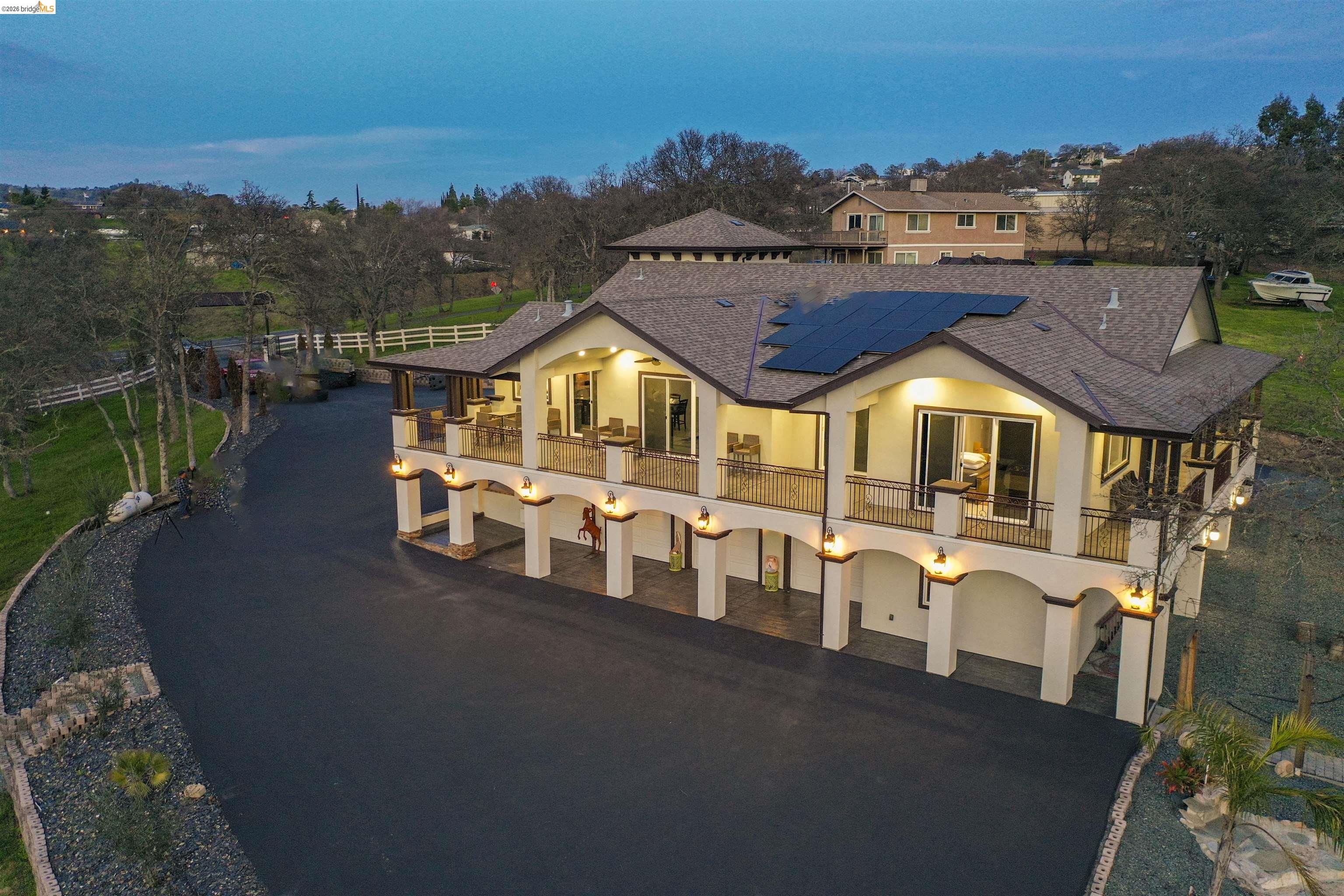 Detail Gallery Image 3 of 53 For 4626 Little John Rd, Copperopolis,  CA 95228 - 4 Beds | 2/1 Baths