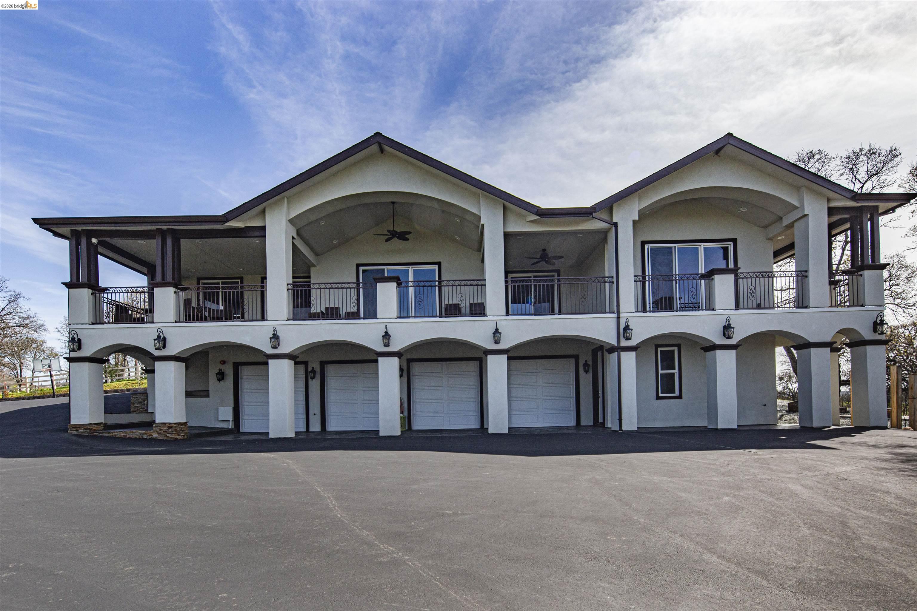 Detail Gallery Image 5 of 53 For 4626 Little John Rd, Copperopolis,  CA 95228 - 4 Beds | 2/1 Baths