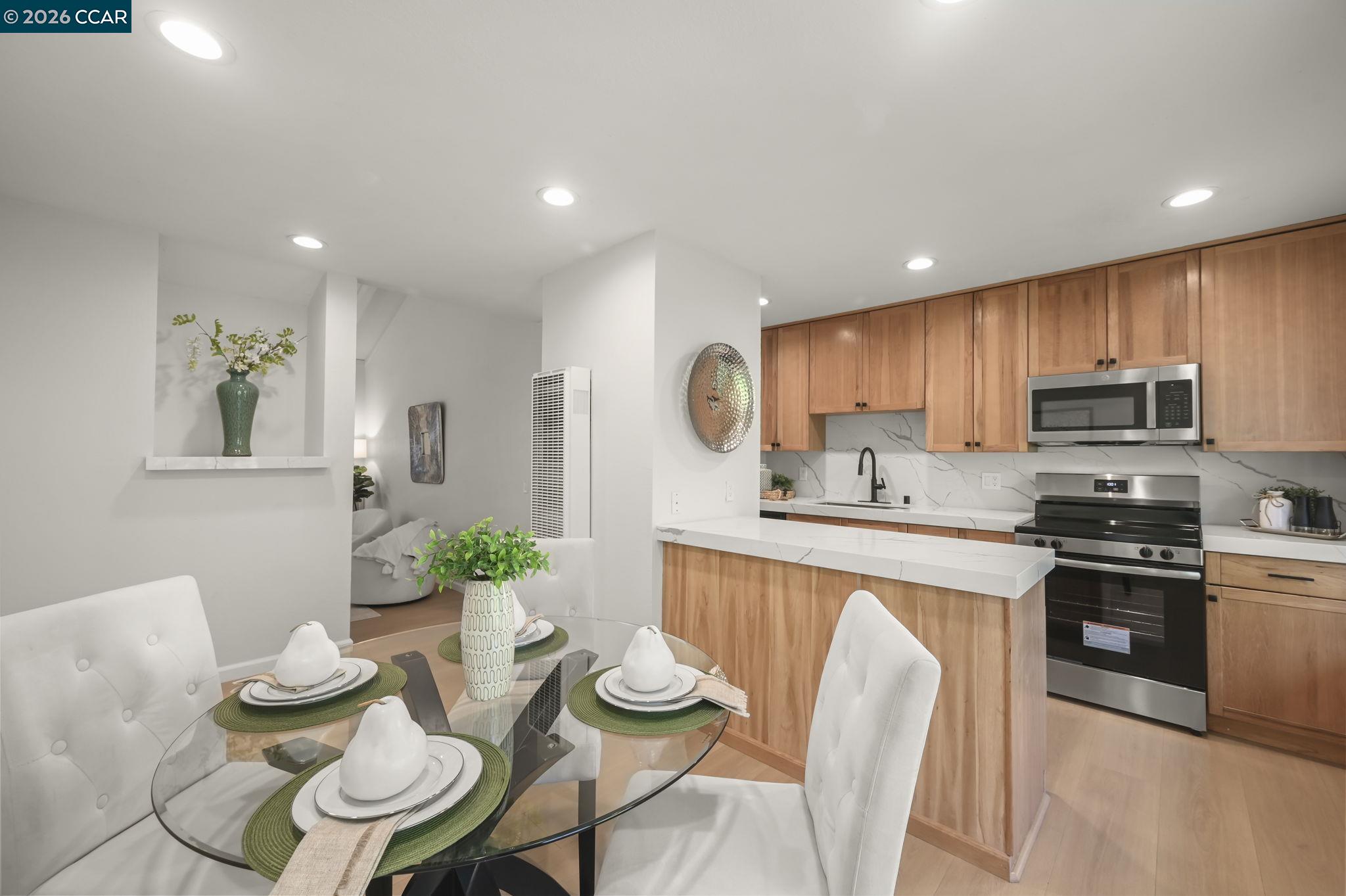 2560 Walnut Blvd UNIT 4, Walnut Creek, CA, 94596