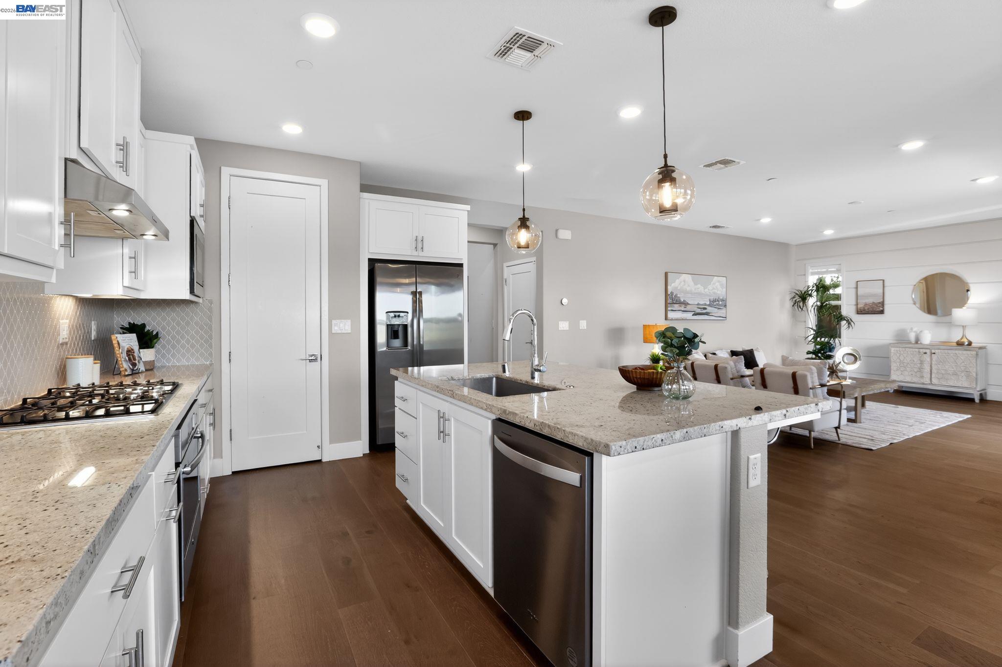 Detail Gallery Image 11 of 48 For 878 via Palermo, San Ramon,  CA 94583 - 4 Beds | 3 Baths