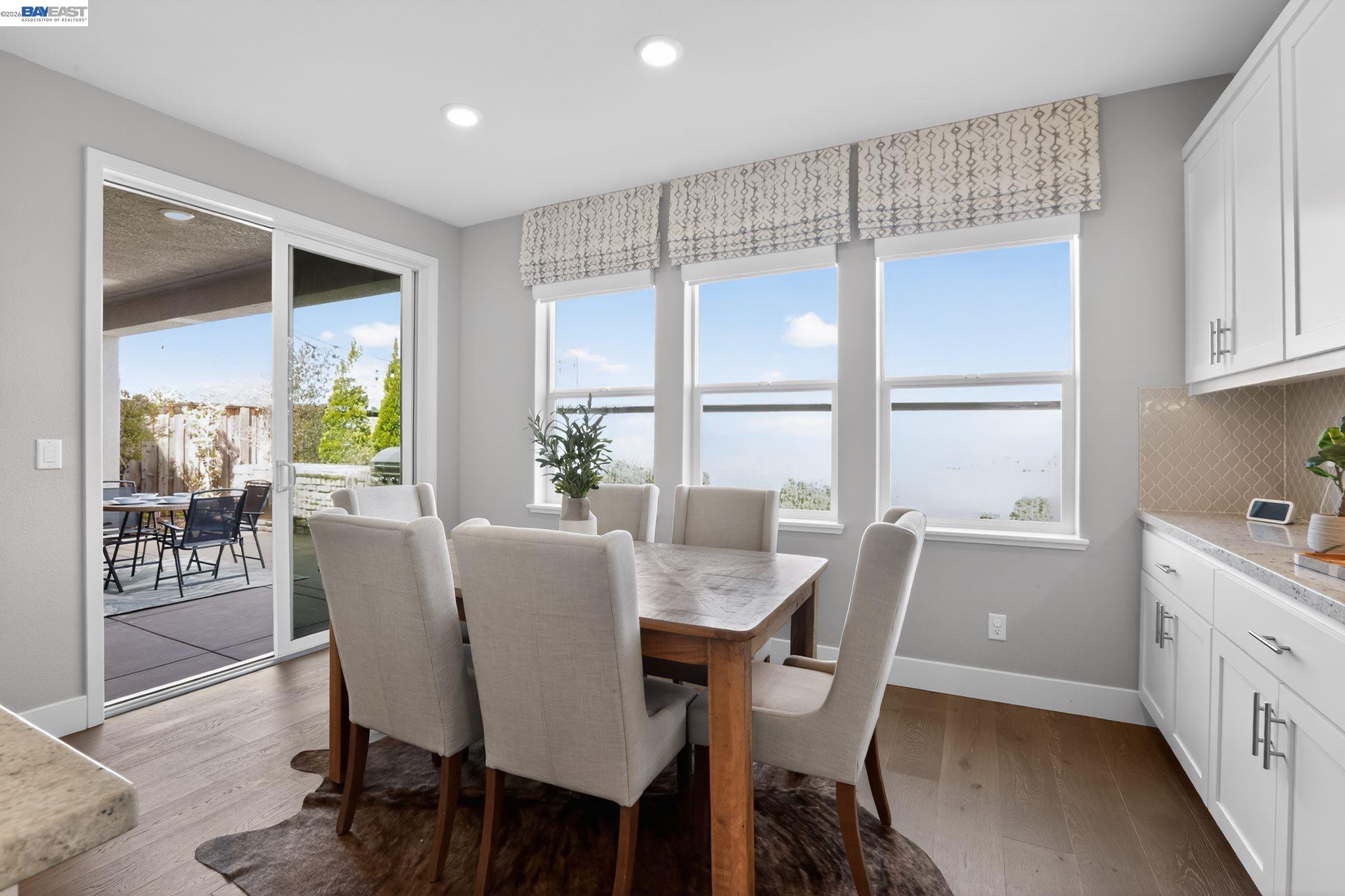 Detail Gallery Image 13 of 48 For 878 via Palermo, San Ramon,  CA 94583 - 4 Beds | 3 Baths