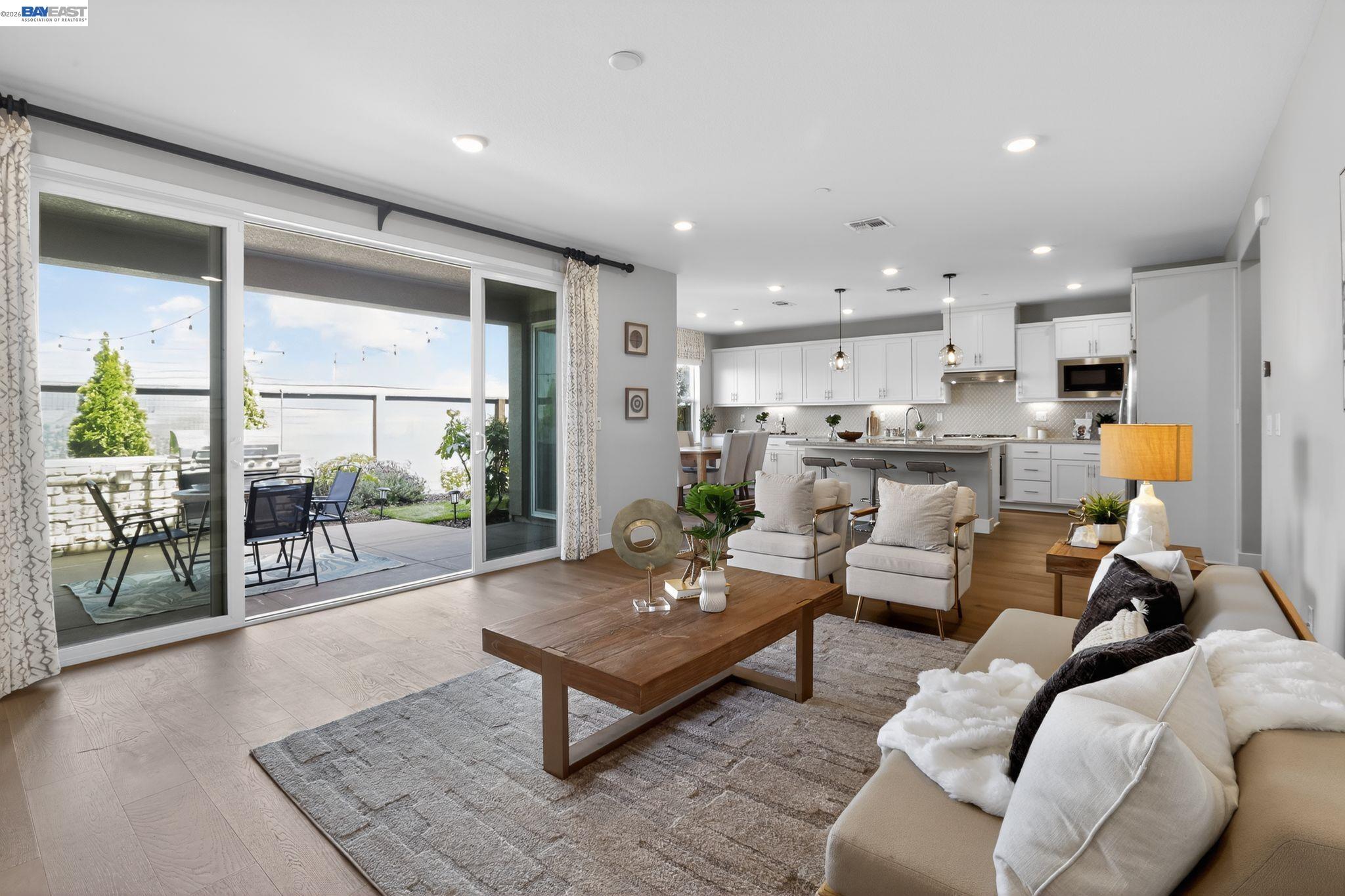 Detail Gallery Image 8 of 48 For 878 via Palermo, San Ramon,  CA 94583 - 4 Beds | 3 Baths