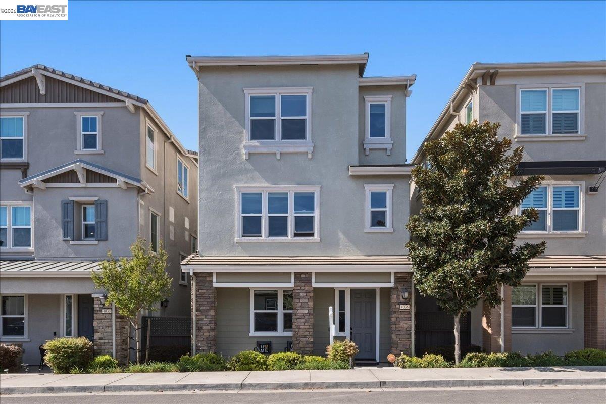 Detail Gallery Image 3 of 54 For 4036 Bothrin St, Dublin,  CA 94568 - 4 Beds | 4 Baths