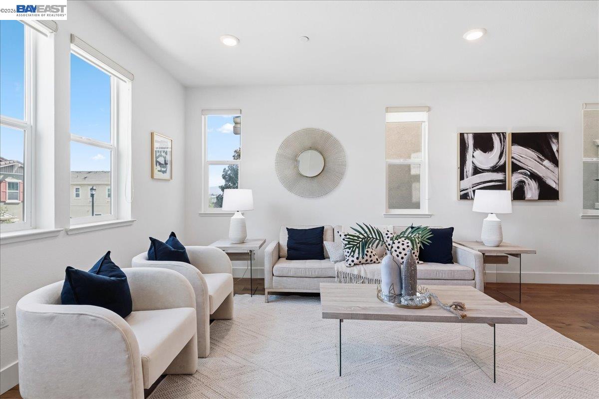 Detail Gallery Image 23 of 54 For 4036 Bothrin St, Dublin,  CA 94568 - 4 Beds | 4 Baths