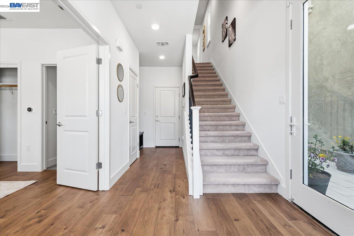 Detail Gallery Image 7 of 54 For 4036 Bothrin St, Dublin,  CA 94568 - 4 Beds | 4 Baths