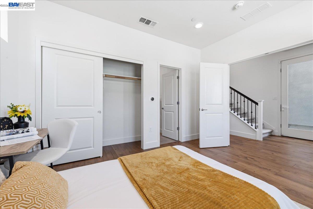 Detail Gallery Image 10 of 54 For 4036 Bothrin St, Dublin,  CA 94568 - 4 Beds | 4 Baths