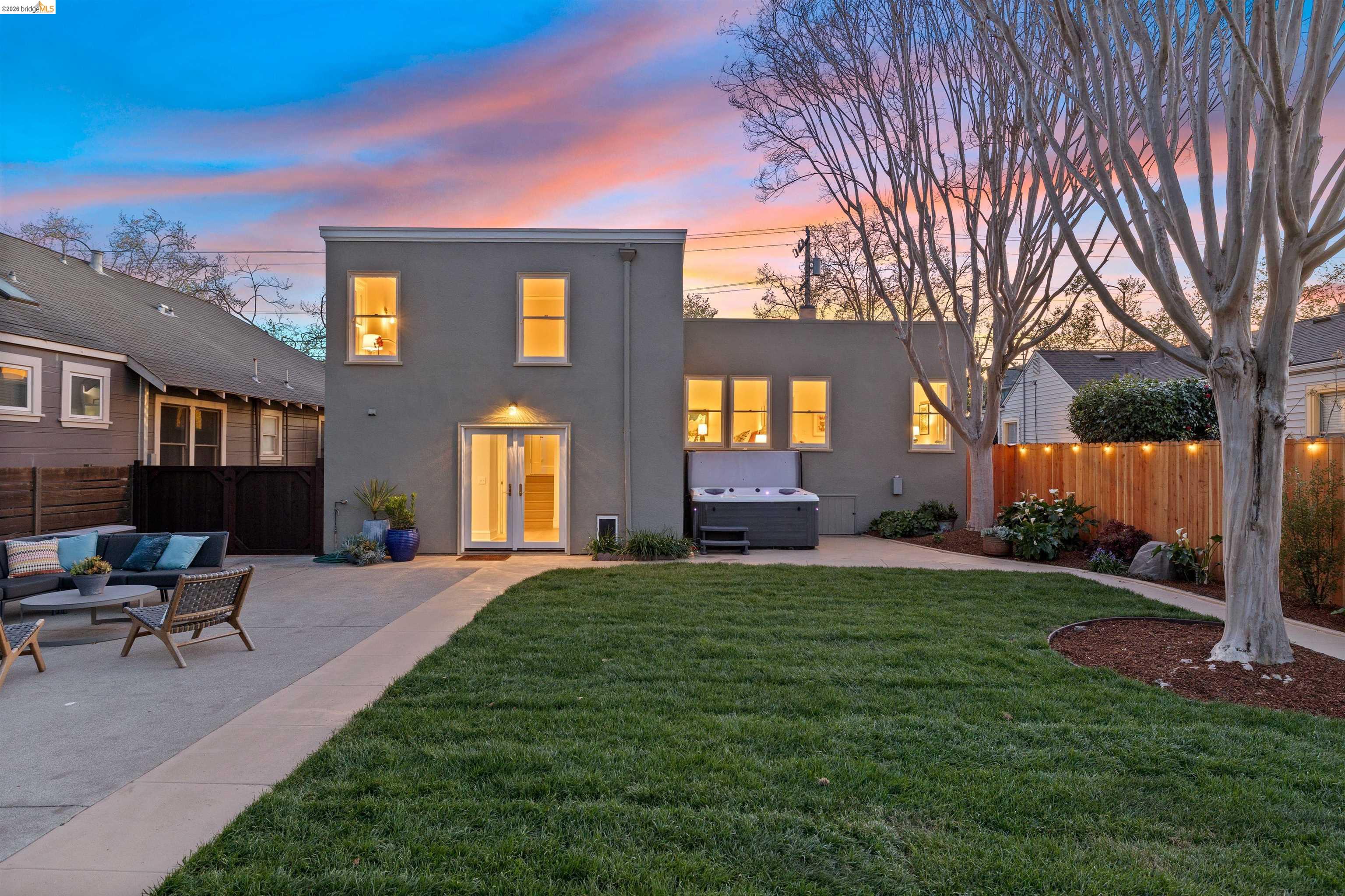 Detail Gallery Image 42 of 60 For 3235 Central Ave, Alameda,  CA 94501 - 3 Beds | 2 Baths