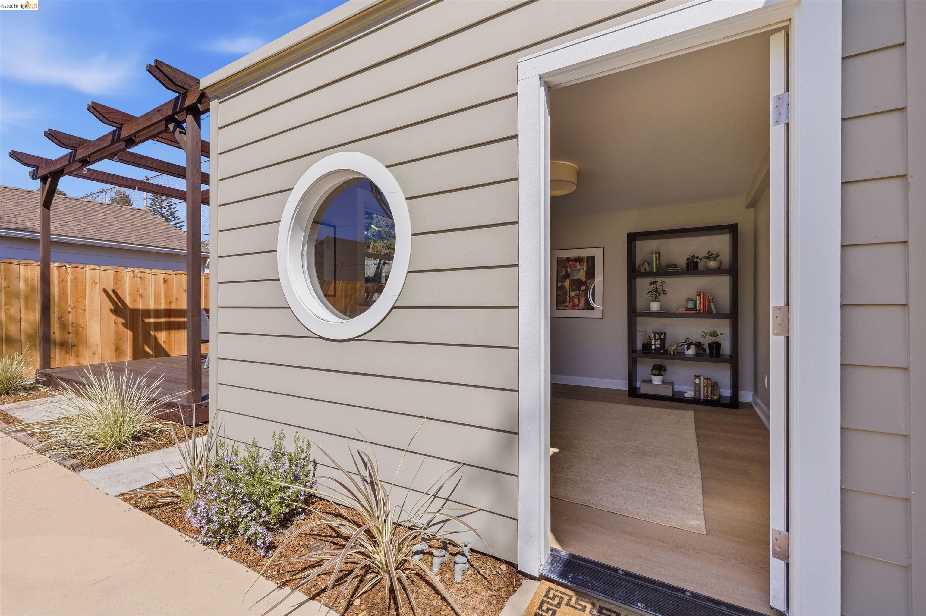 Detail Gallery Image 49 of 60 For 3235 Central Ave, Alameda,  CA 94501 - 3 Beds | 2 Baths