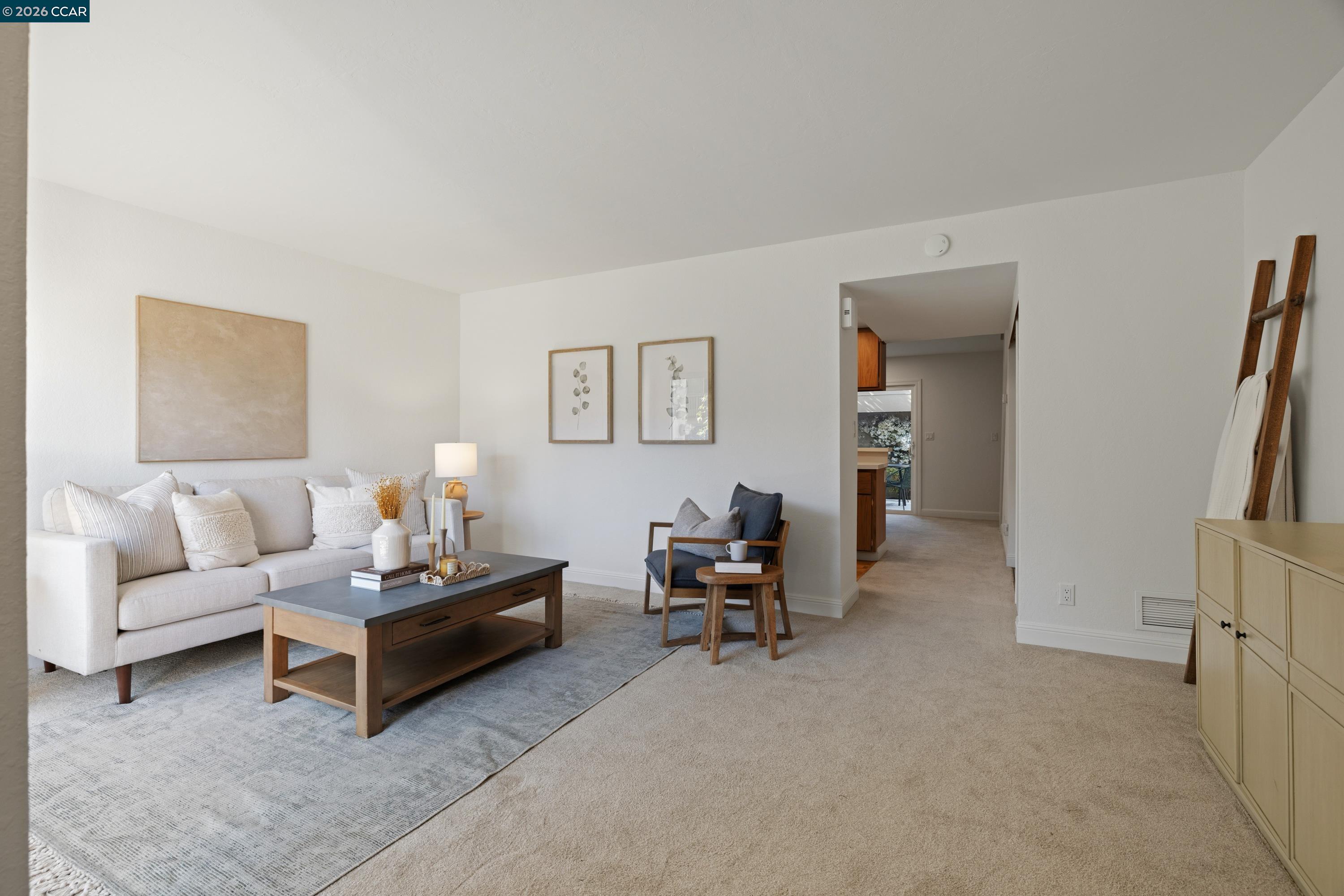 Photo #8: 41127450 Listing: Photo #8