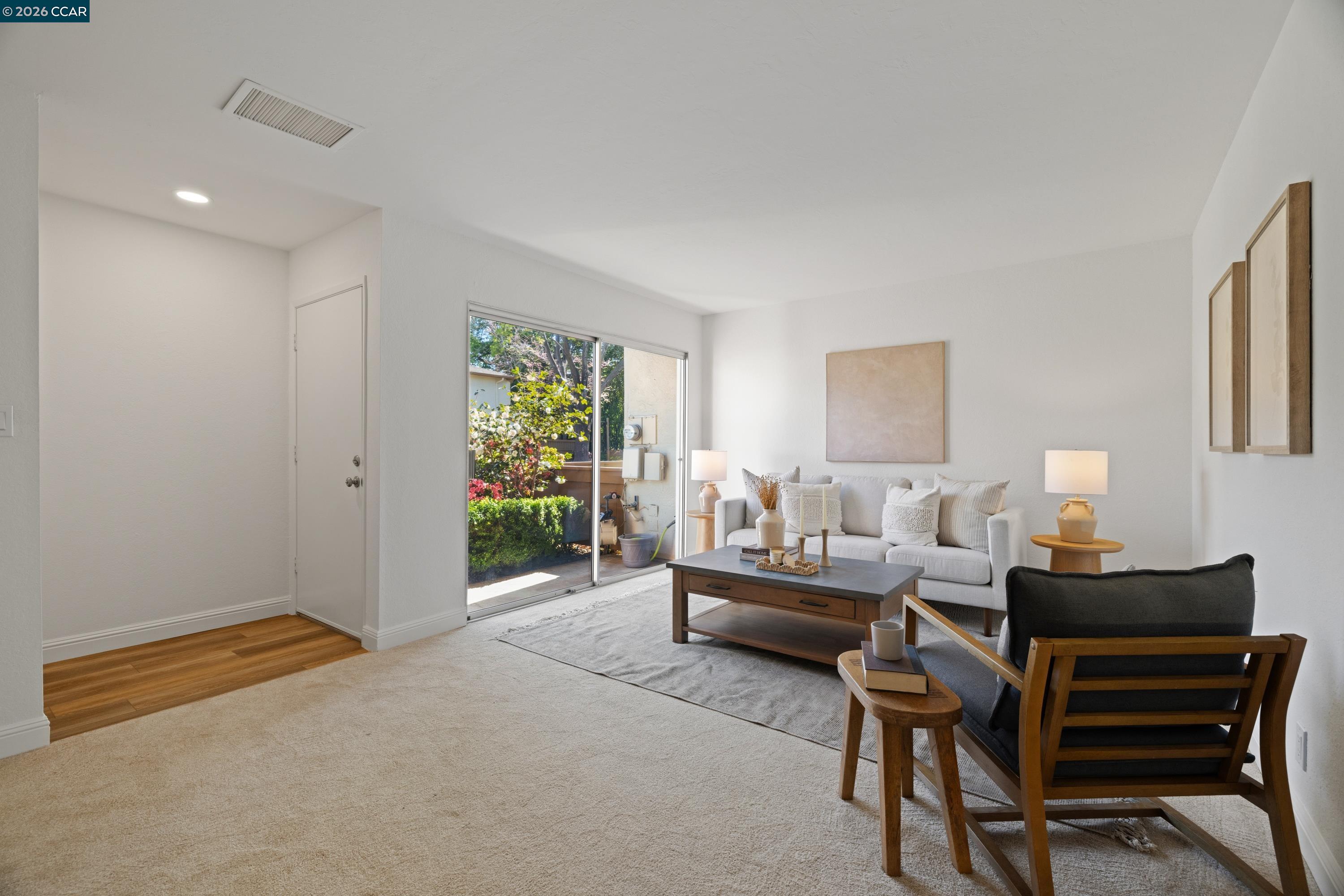 Photo #9: 41127450 Listing: Photo #9