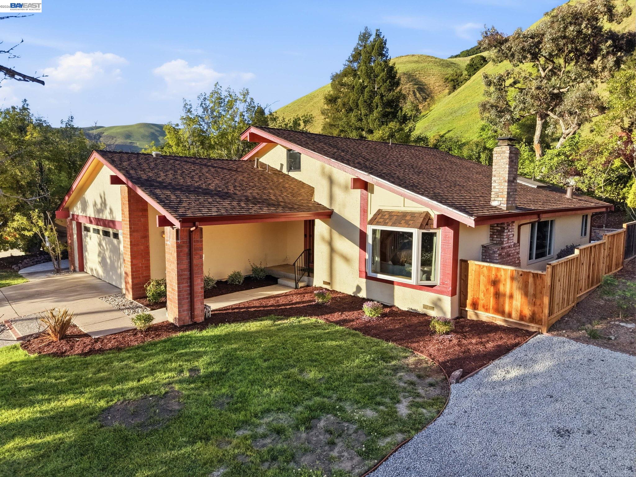 Detail Gallery Image 25 of 31 For 38590 Canyon Heights Dr, Fremont,  CA 94536 - 4 Beds | 2 Baths