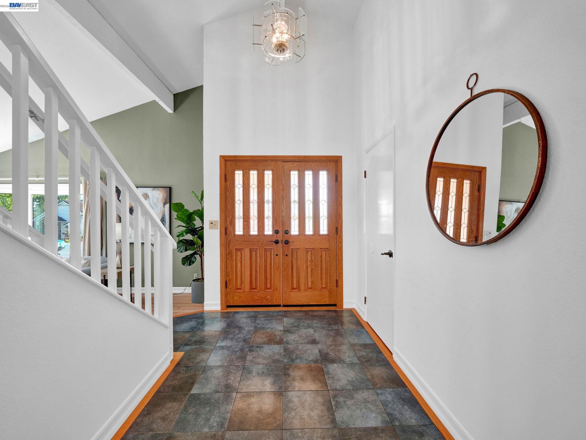 Detail Gallery Image 4 of 31 For 38590 Canyon Heights Dr, Fremont,  CA 94536 - 4 Beds | 2 Baths