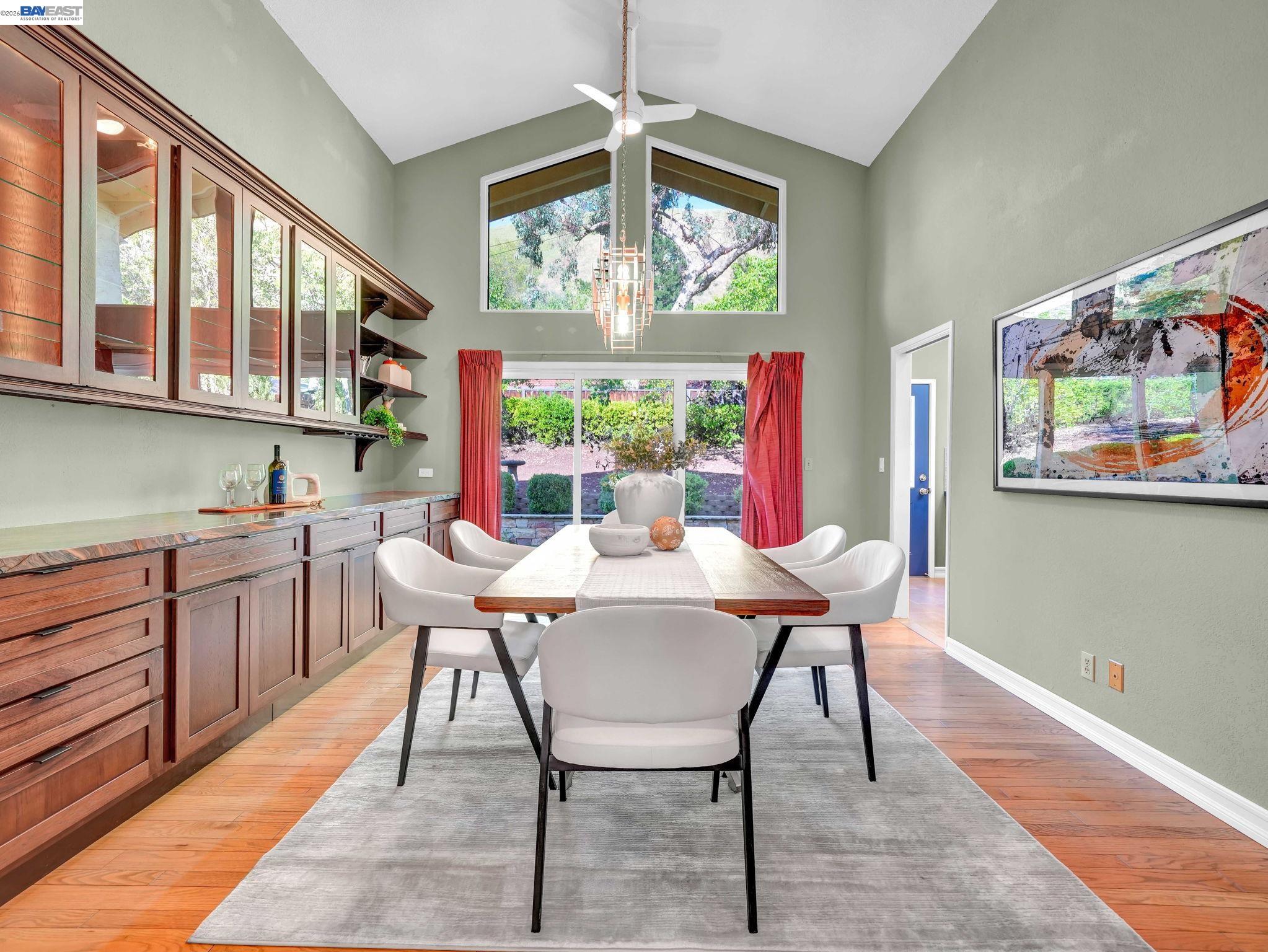 Detail Gallery Image 7 of 31 For 38590 Canyon Heights Dr, Fremont,  CA 94536 - 4 Beds | 2 Baths