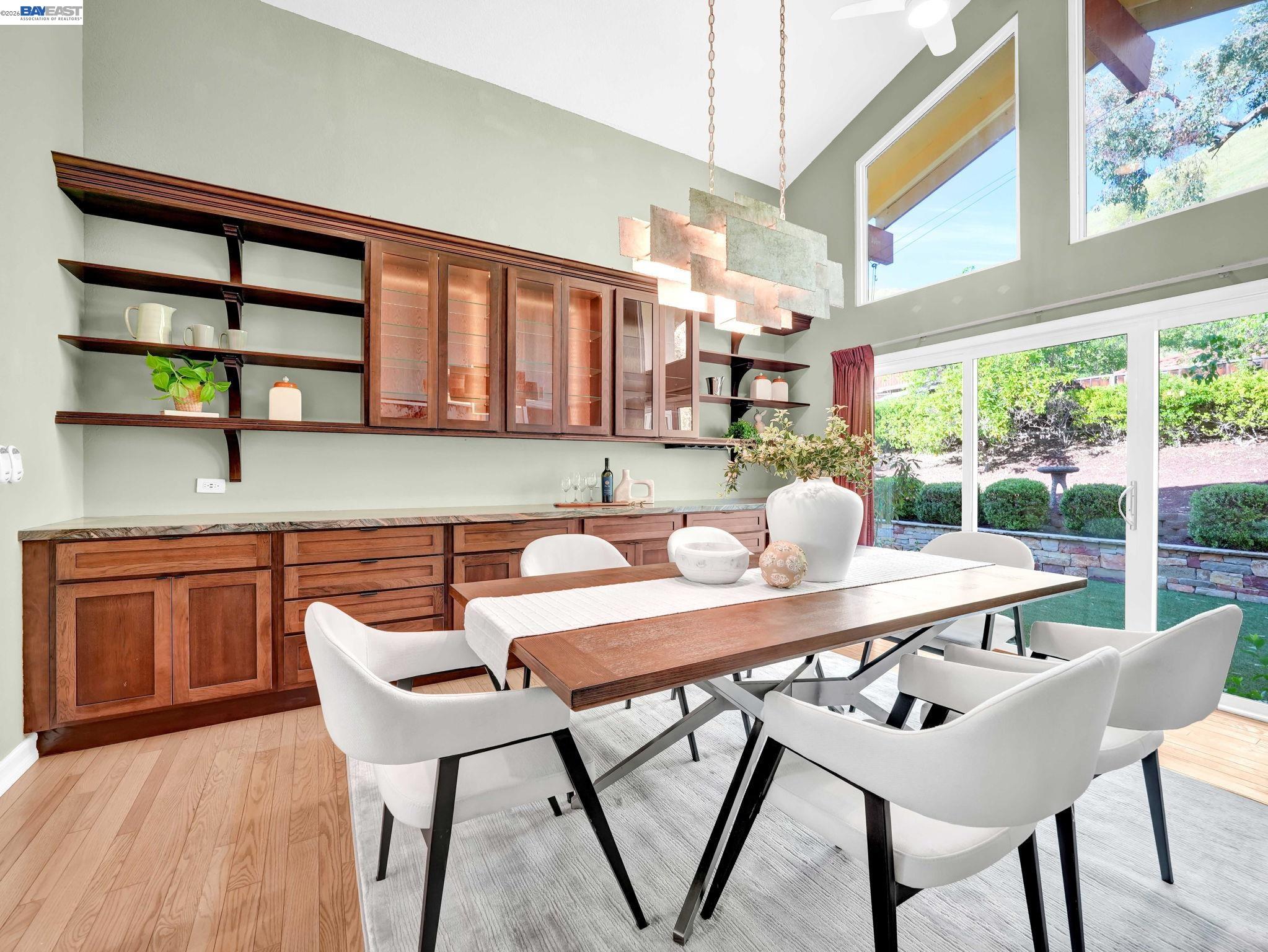 Detail Gallery Image 8 of 31 For 38590 Canyon Heights Dr, Fremont,  CA 94536 - 4 Beds | 2 Baths