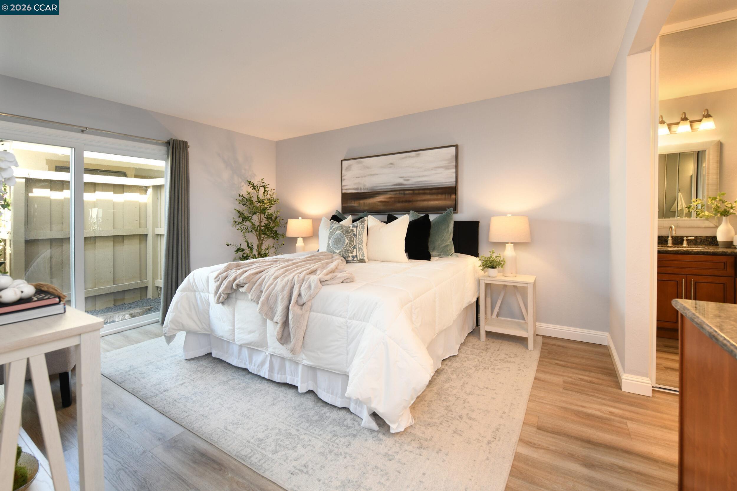 Detail Gallery Image 11 of 40 For 4869 Wolf Way, Concord,  CA 94521 - 2 Beds | 2 Baths