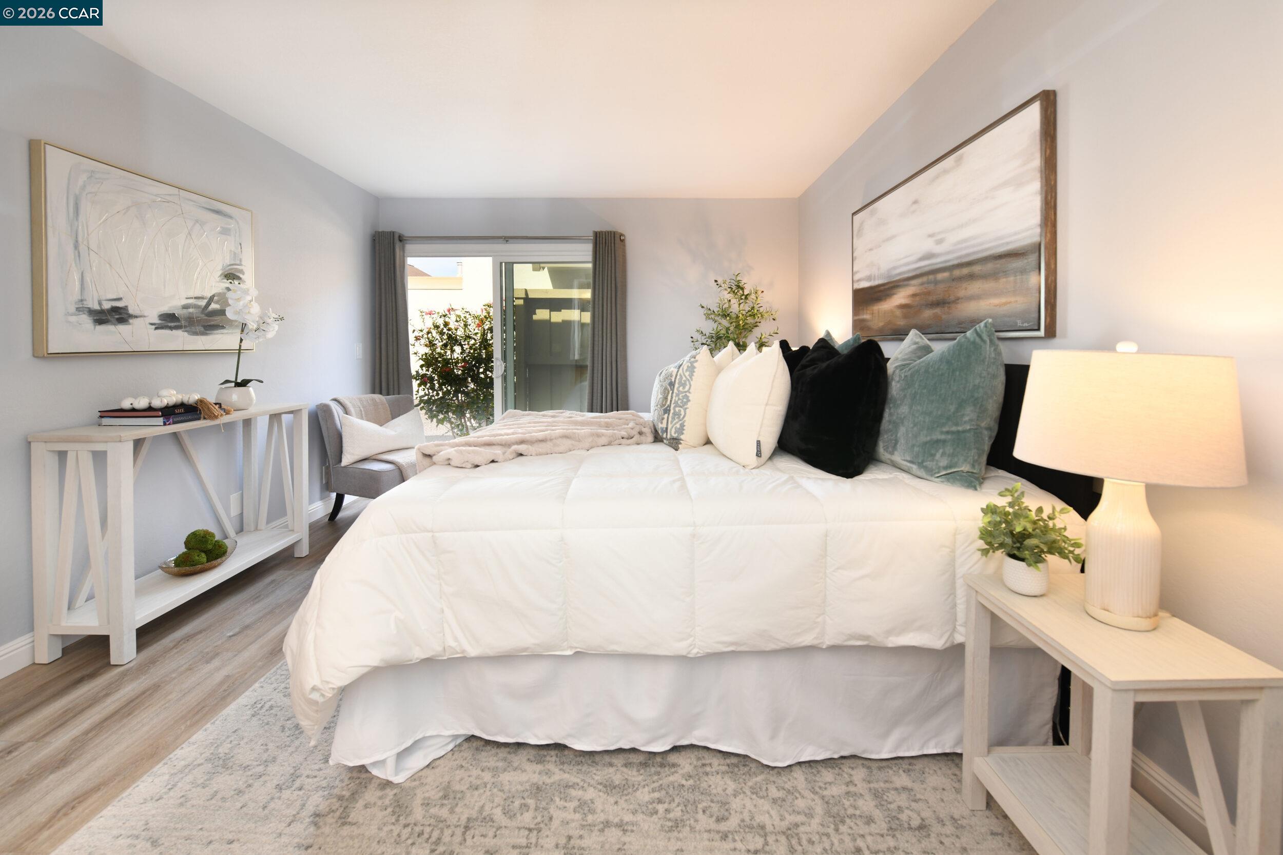 Detail Gallery Image 13 of 40 For 4869 Wolf Way, Concord,  CA 94521 - 2 Beds | 2 Baths