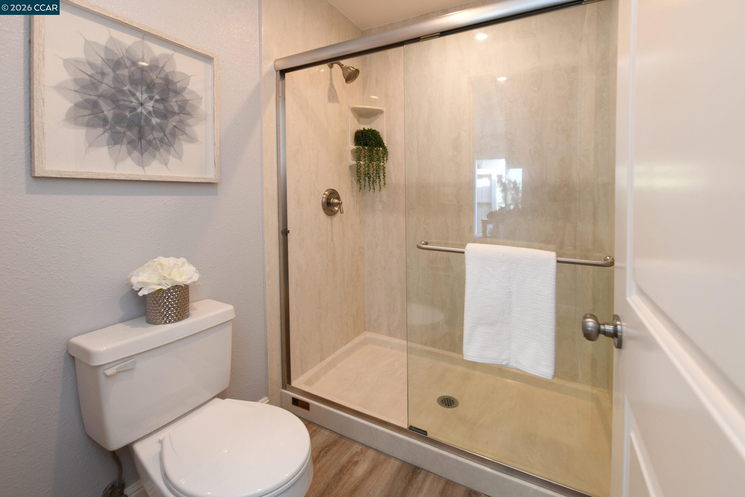 Detail Gallery Image 16 of 40 For 4869 Wolf Way, Concord,  CA 94521 - 2 Beds | 2 Baths