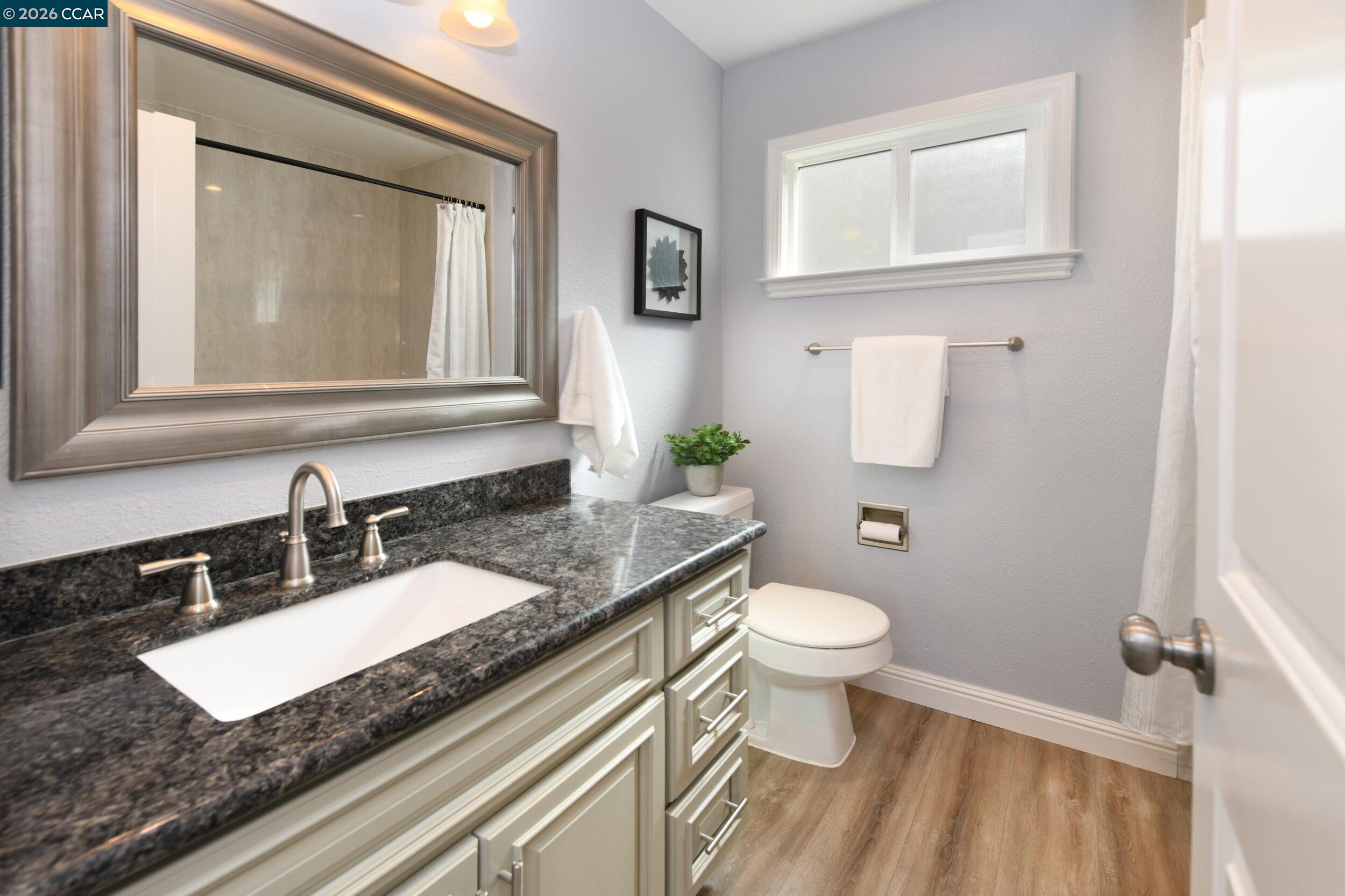 Detail Gallery Image 18 of 40 For 4869 Wolf Way, Concord,  CA 94521 - 2 Beds | 2 Baths