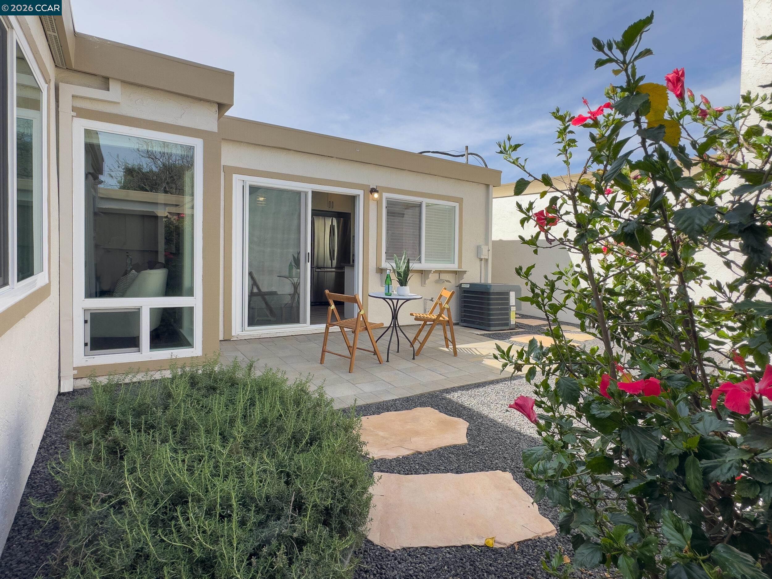 Detail Gallery Image 24 of 40 For 4869 Wolf Way, Concord,  CA 94521 - 2 Beds | 2 Baths