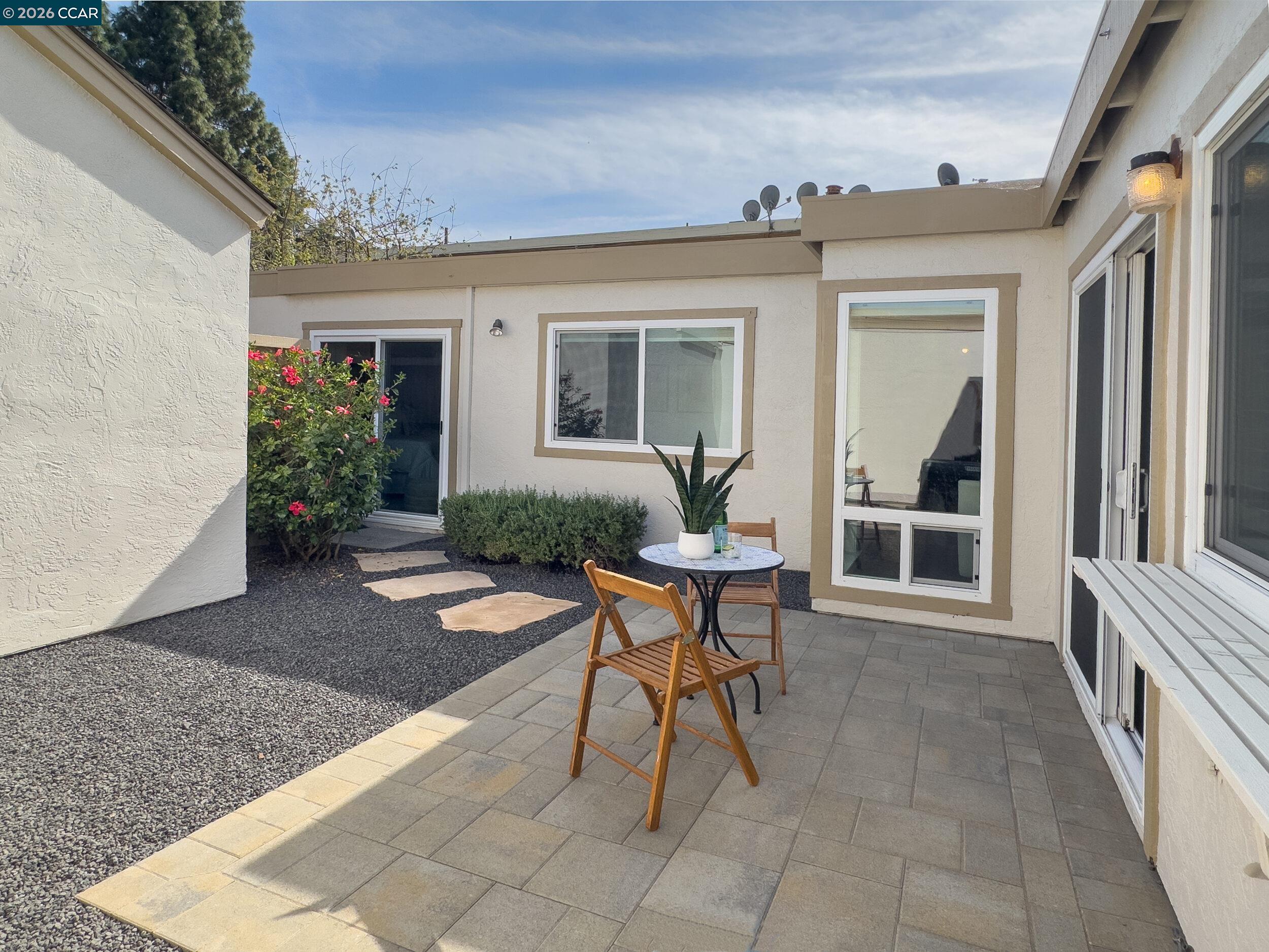 Detail Gallery Image 25 of 40 For 4869 Wolf Way, Concord,  CA 94521 - 2 Beds | 2 Baths