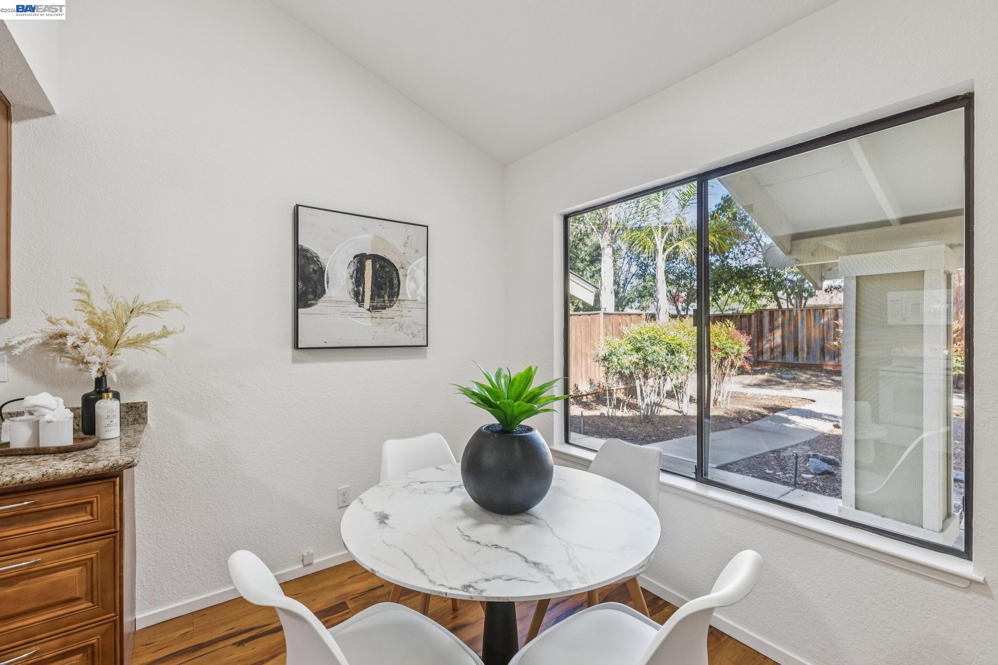 Photo #8: 41127454 Listing: Photo #8