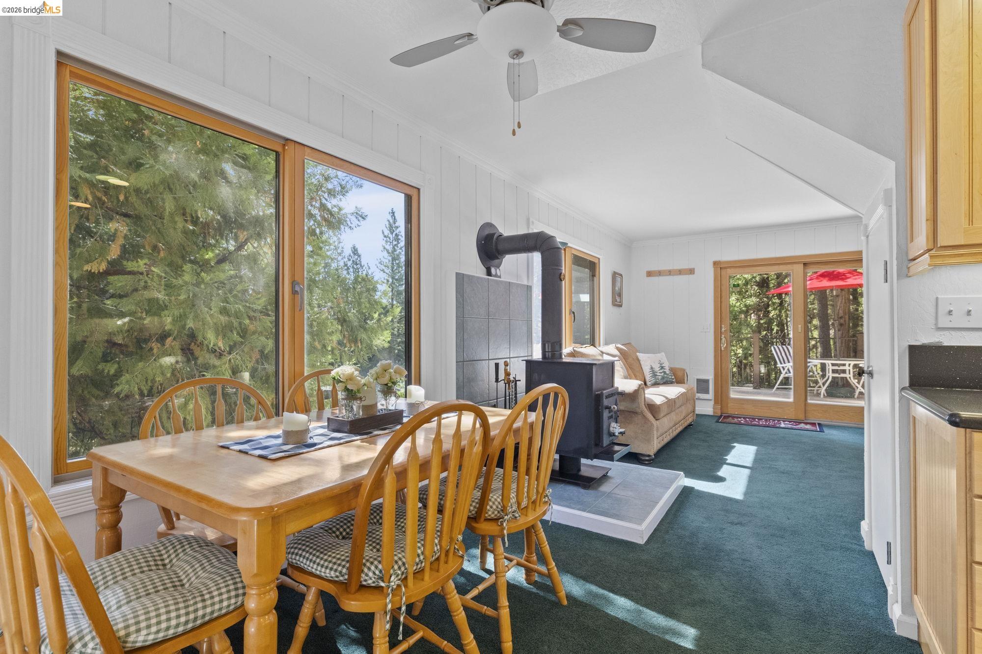 Detail Gallery Image 2 of 34 For 29810 Mariposa Dr, Cold Springs,  CA 95335 - 2 Beds | 2 Baths