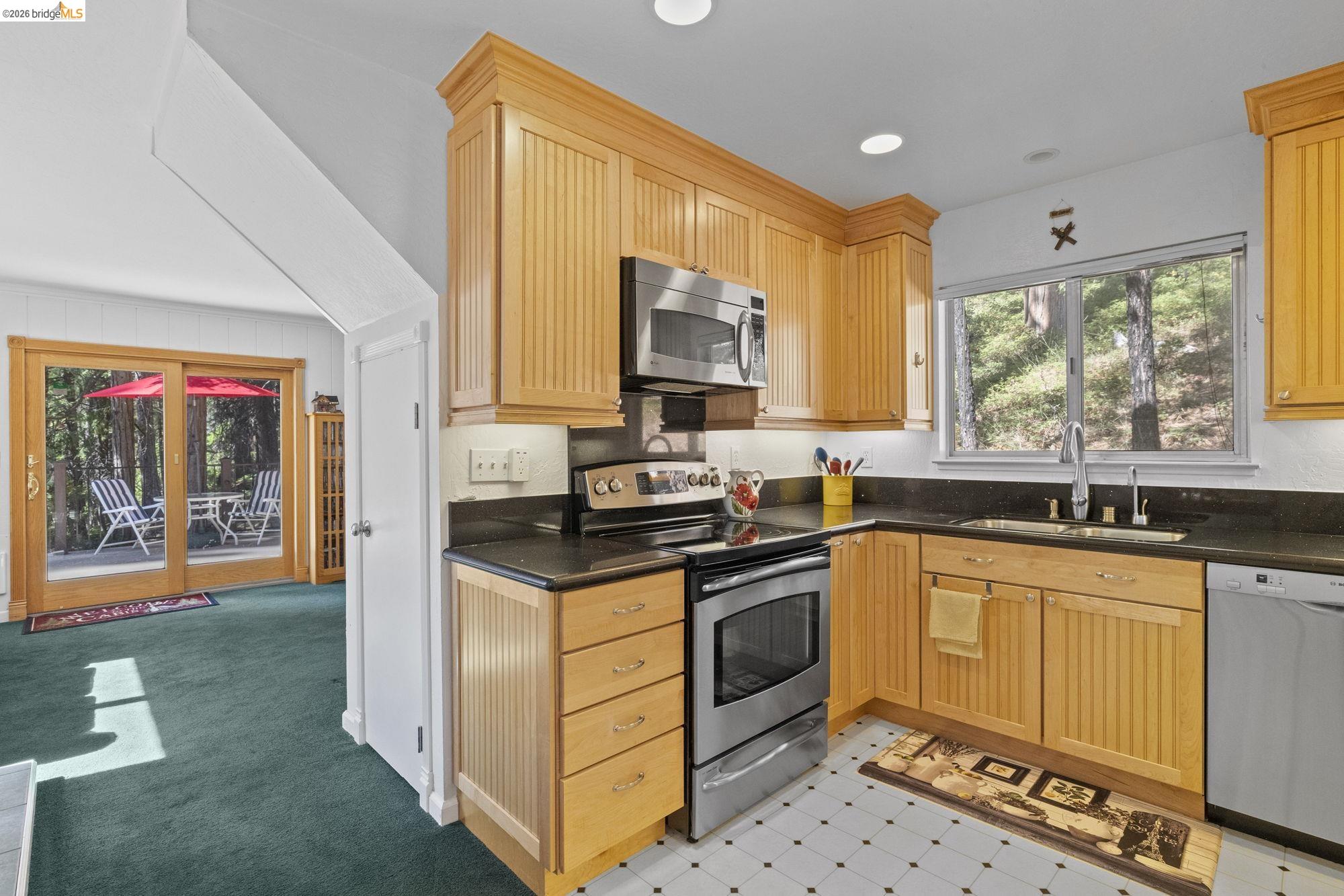 Detail Gallery Image 17 of 34 For 29810 Mariposa Dr, Cold Springs,  CA 95335 - 2 Beds | 2 Baths