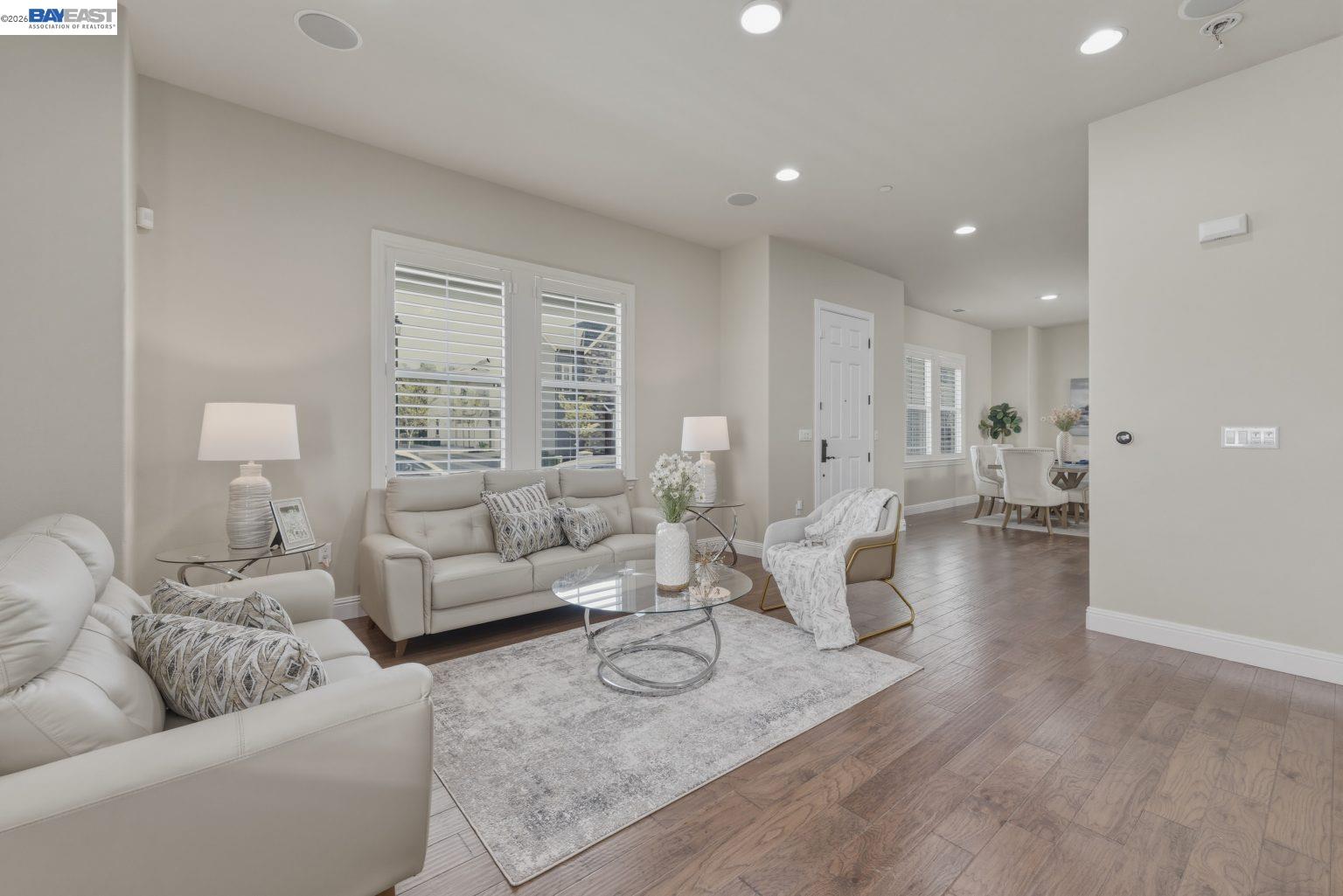 Detail Gallery Image 11 of 51 For 4450 Sunset View Dr, Dublin,  CA 94568 - 4 Beds | 2/1 Baths