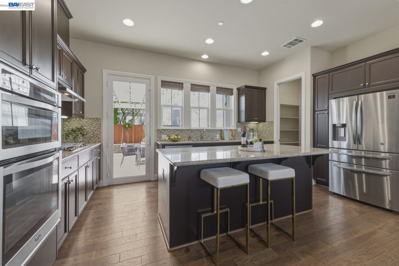 Detail Gallery Image 12 of 51 For 4450 Sunset View Dr, Dublin,  CA 94568 - 4 Beds | 2/1 Baths