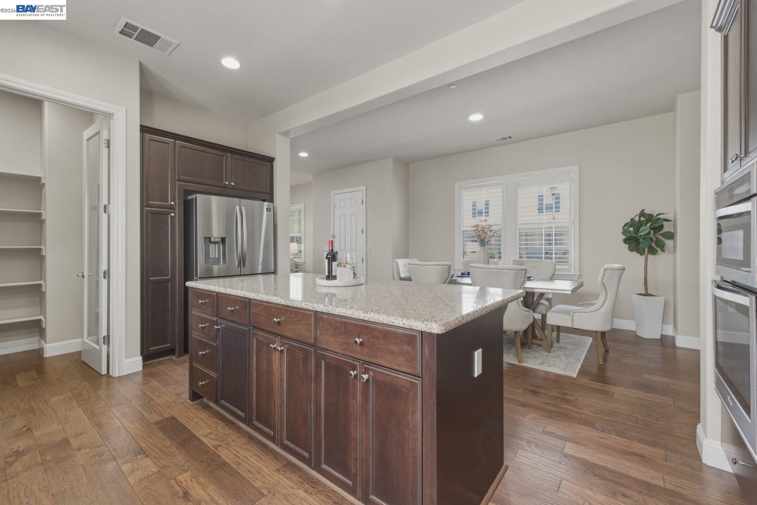 Detail Gallery Image 16 of 51 For 4450 Sunset View Dr, Dublin,  CA 94568 - 4 Beds | 2/1 Baths