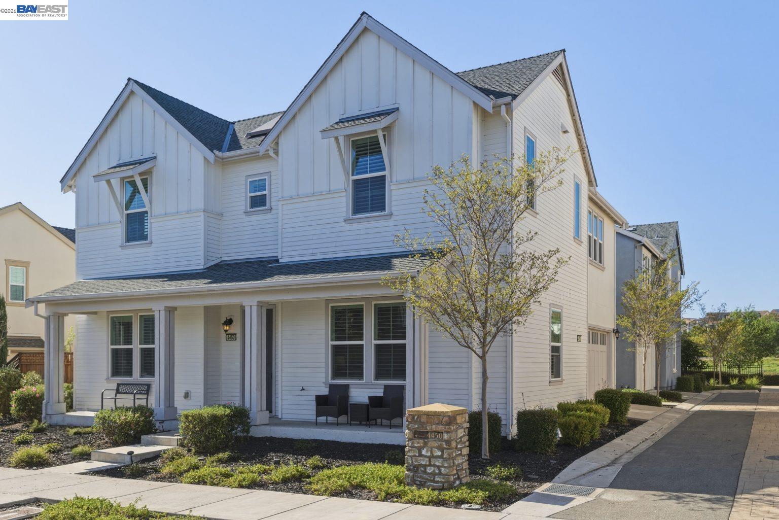 Detail Gallery Image 3 of 51 For 4450 Sunset View Dr, Dublin,  CA 94568 - 4 Beds | 2/1 Baths