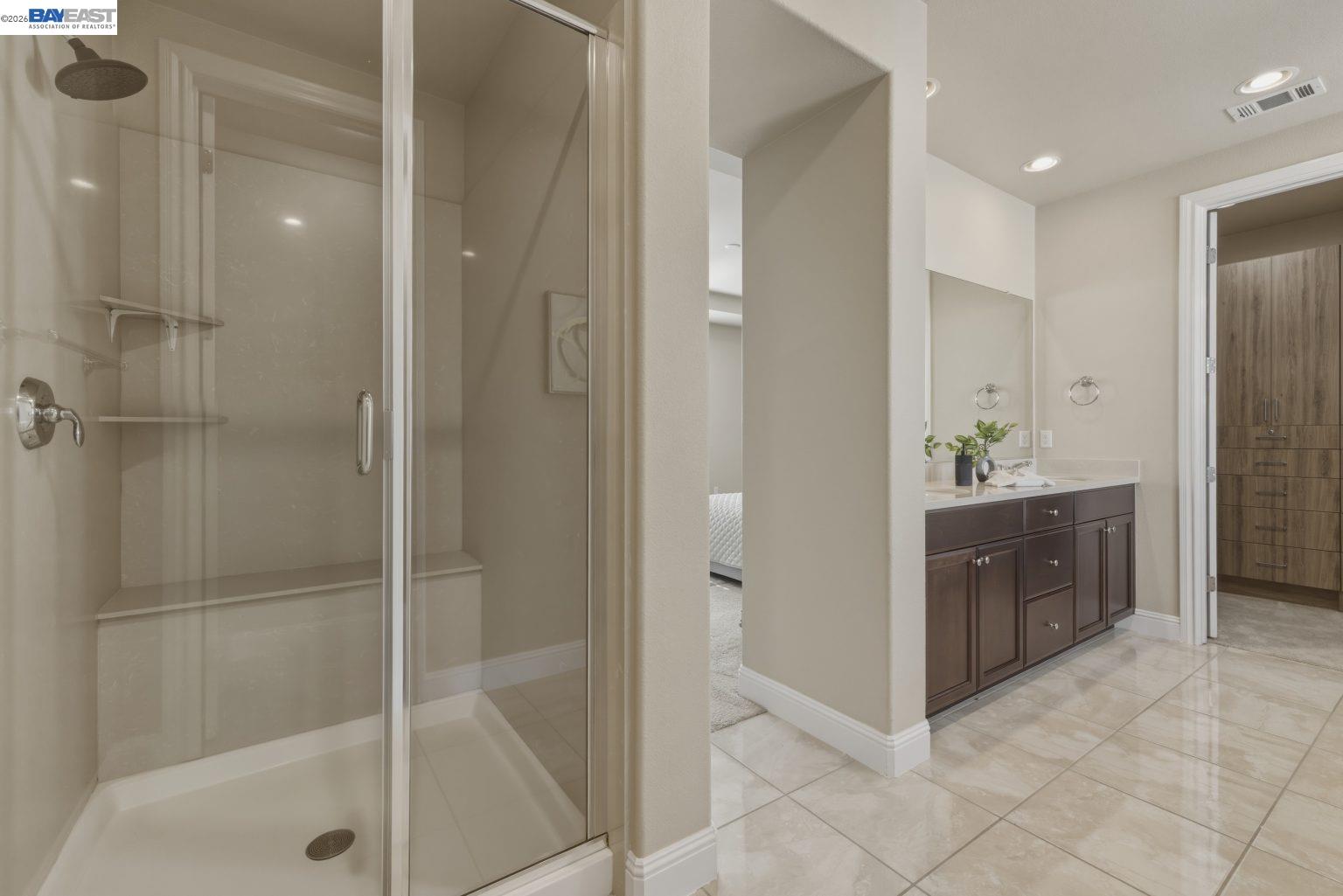 Detail Gallery Image 27 of 51 For 4450 Sunset View Dr, Dublin,  CA 94568 - 4 Beds | 2/1 Baths