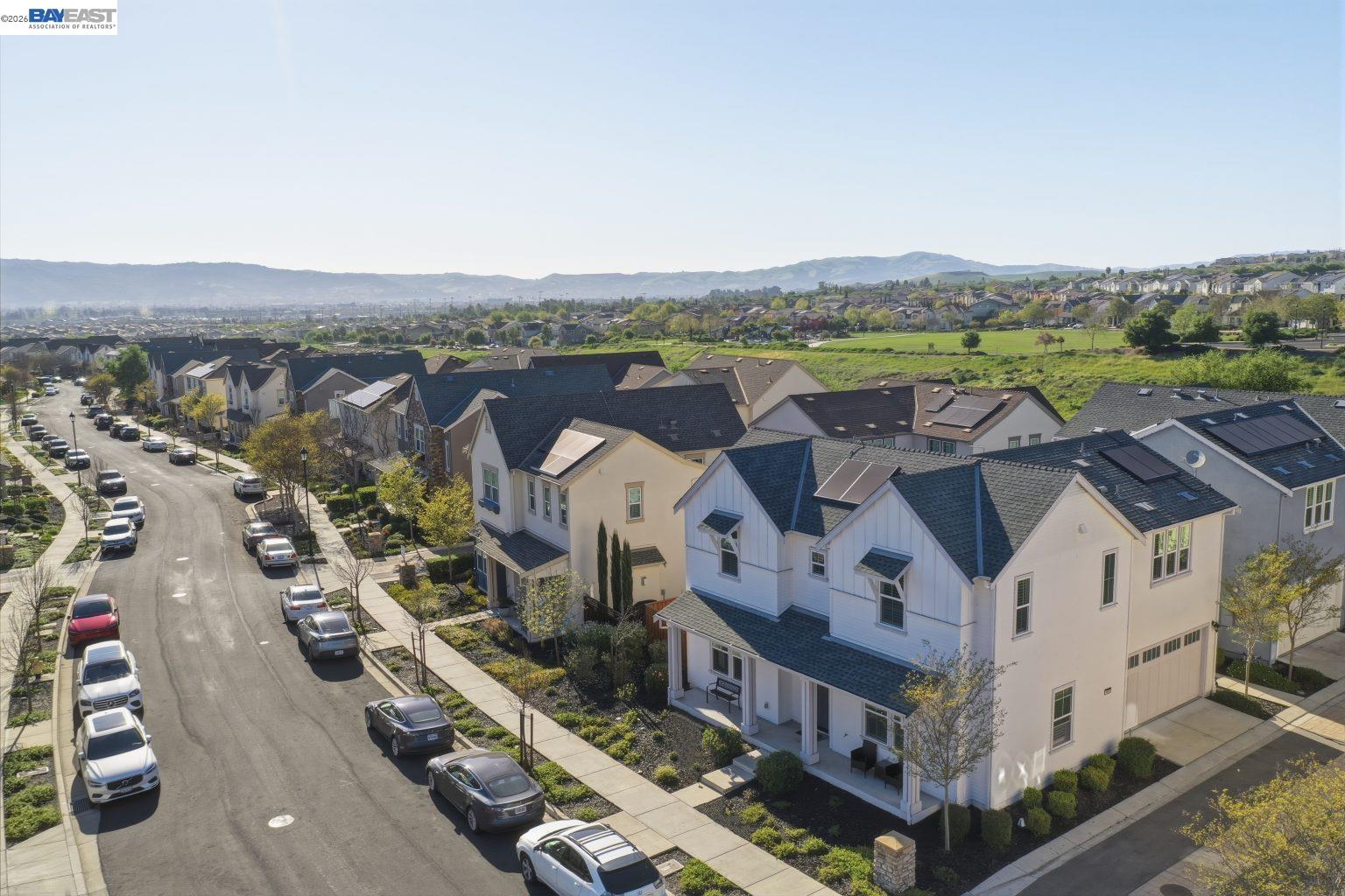 Detail Gallery Image 45 of 51 For 4450 Sunset View Dr, Dublin,  CA 94568 - 4 Beds | 2/1 Baths