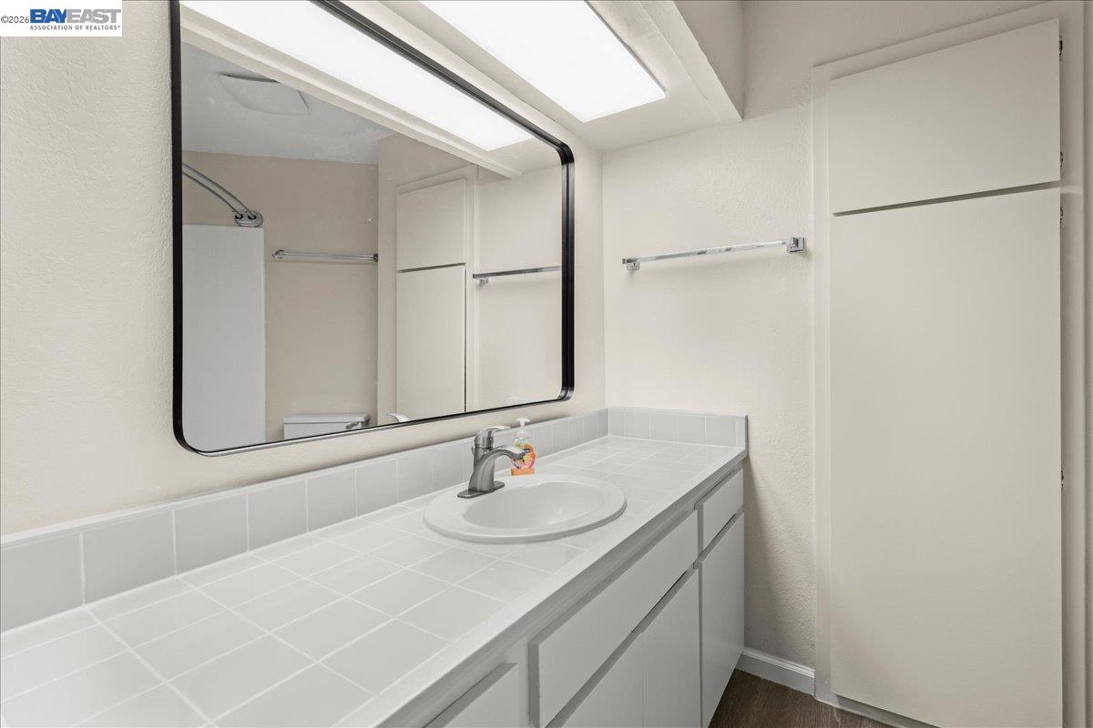 Detail Gallery Image 15 of 24 For 999 W Evelyn Ter #95,  Sunnyvale,  CA 94086 - 1 Beds | 1 Baths