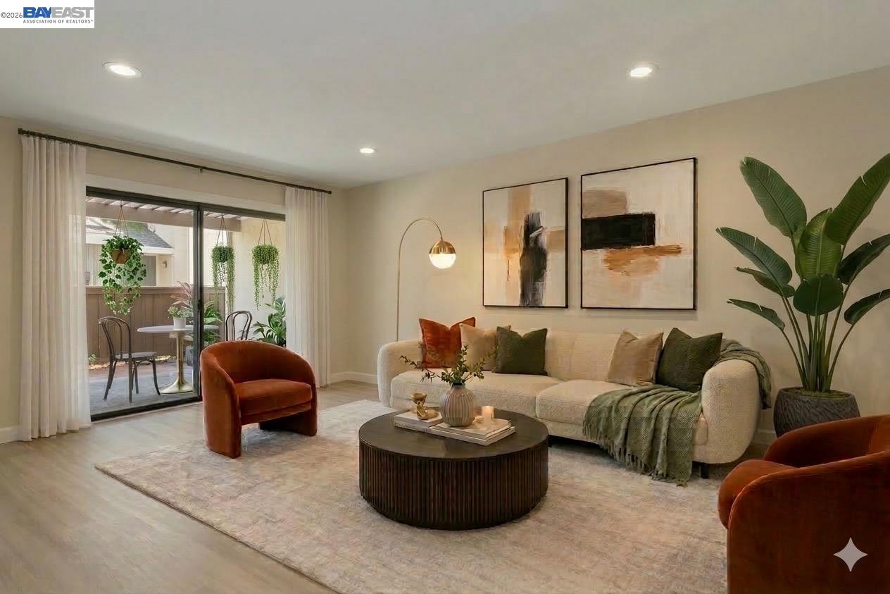 Detail Gallery Image 4 of 24 For 999 W Evelyn Ter #95,  Sunnyvale,  CA 94086 - 1 Beds | 1 Baths