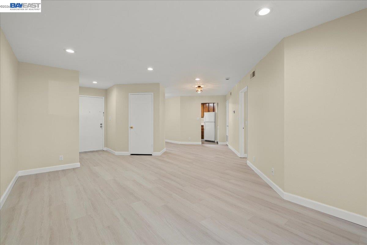 Detail Gallery Image 6 of 24 For 999 W Evelyn Ter #95,  Sunnyvale,  CA 94086 - 1 Beds | 1 Baths