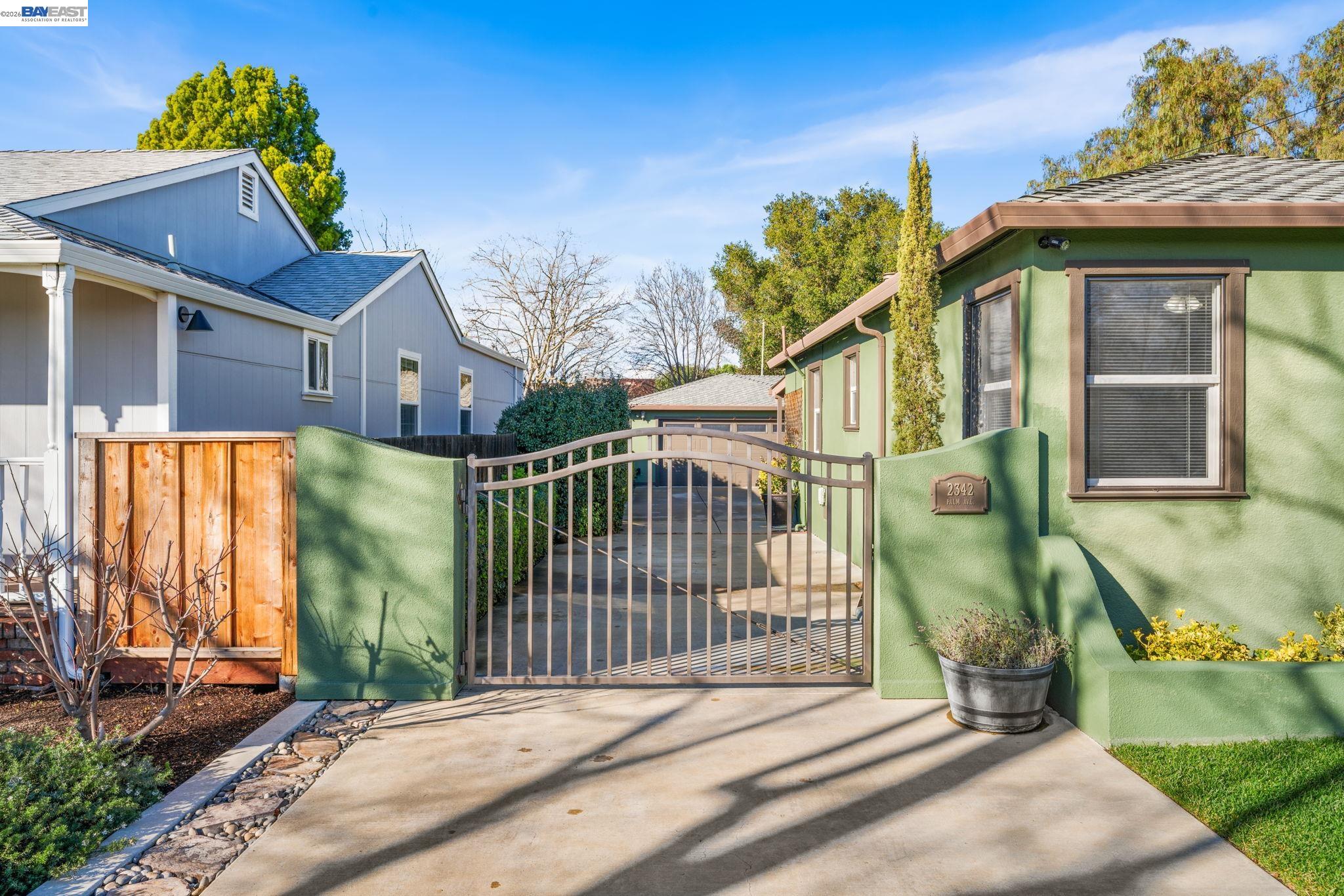 Detail Gallery Image 2 of 20 For 2342 Palm Ave, Livermore,  CA 94550 - – Beds | – Baths