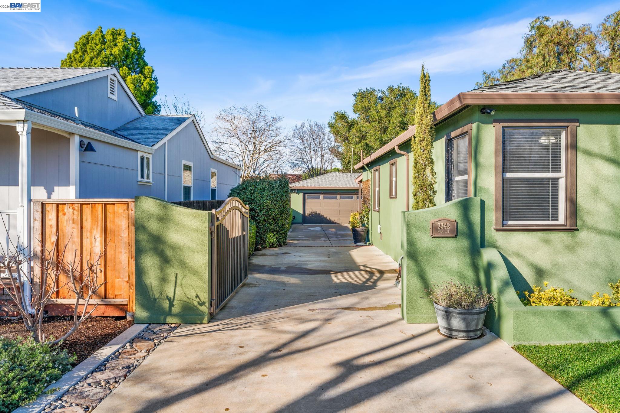 Detail Gallery Image 3 of 20 For 2342 Palm Ave, Livermore,  CA 94550 - – Beds | – Baths