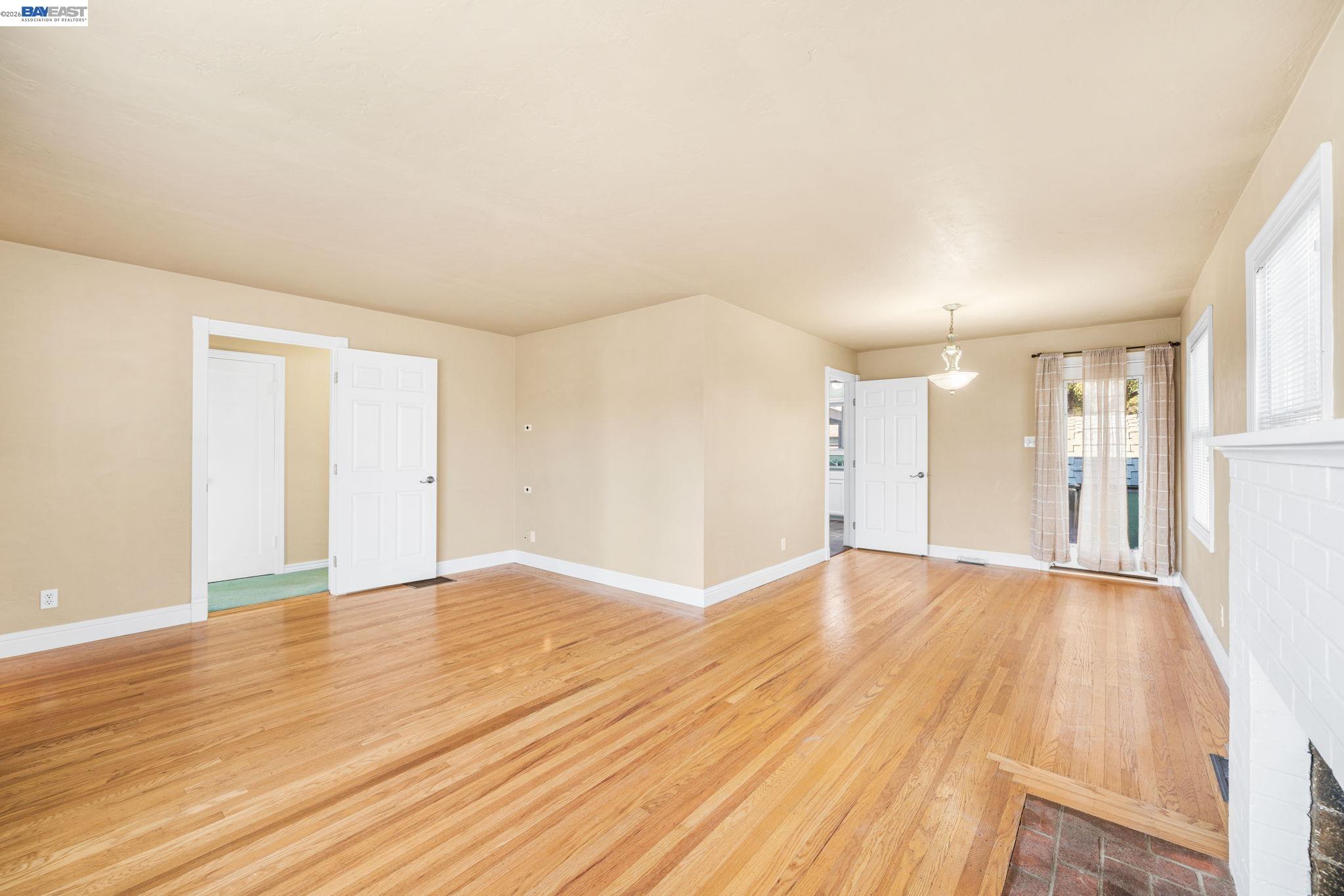 Detail Gallery Image 6 of 20 For 2342 Palm Ave, Livermore,  CA 94550 - – Beds | – Baths