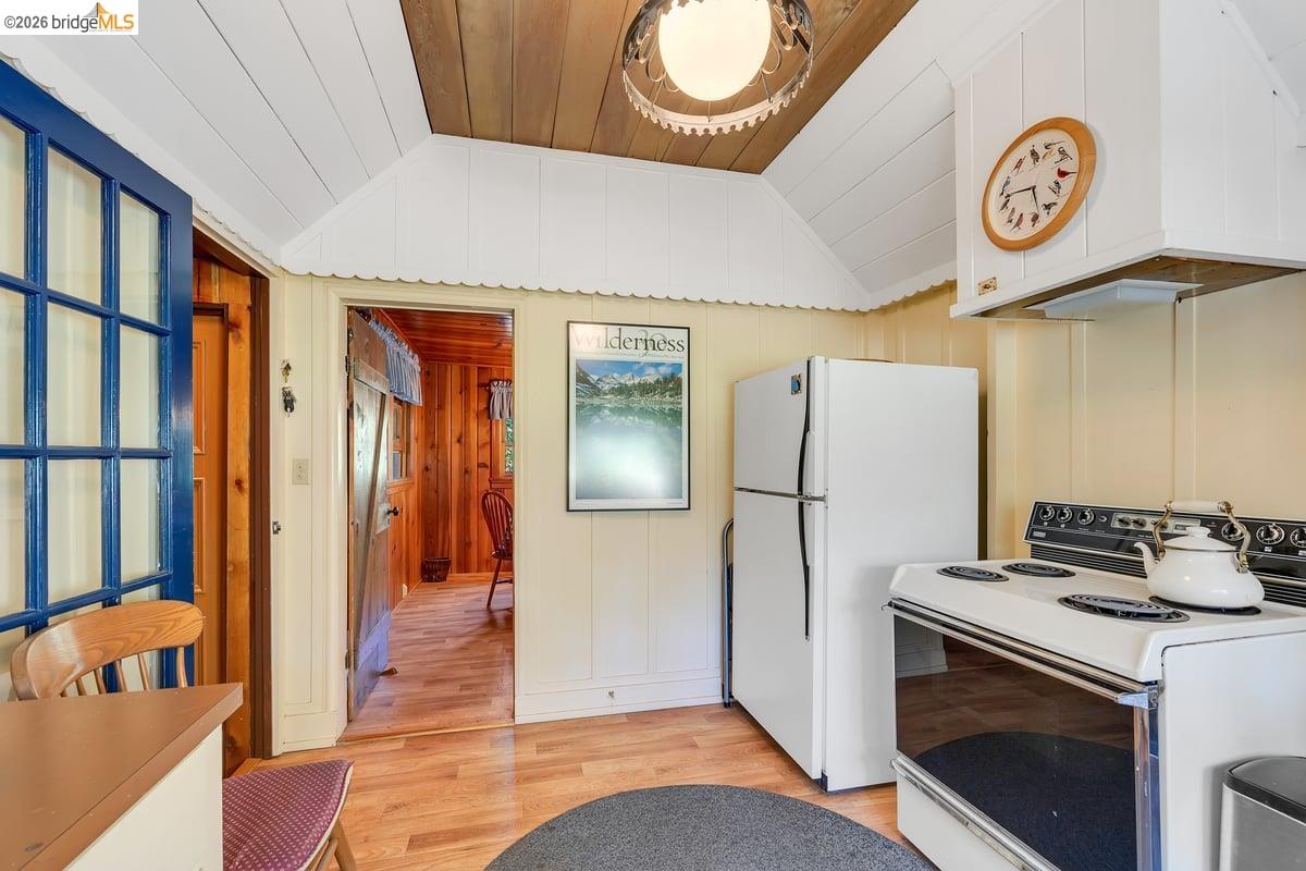 Detail Gallery Image 12 of 34 For 311 Fir, Pinecrest,  CA 95370 - 3 Beds | 1 Baths