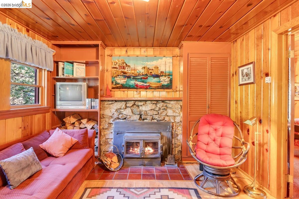 Detail Gallery Image 14 of 34 For 311 Fir, Pinecrest,  CA 95370 - 3 Beds | 1 Baths