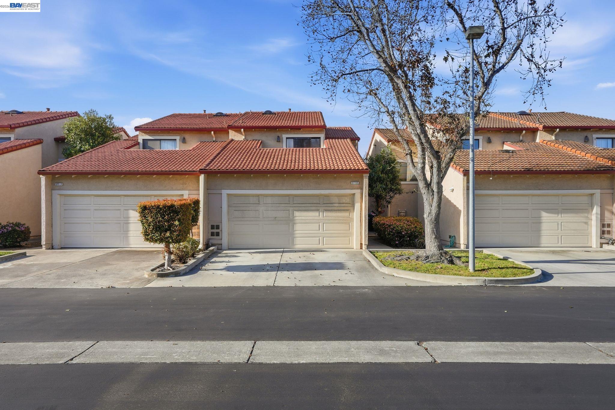 Photo #2: 41127464 Listing: Photo #2