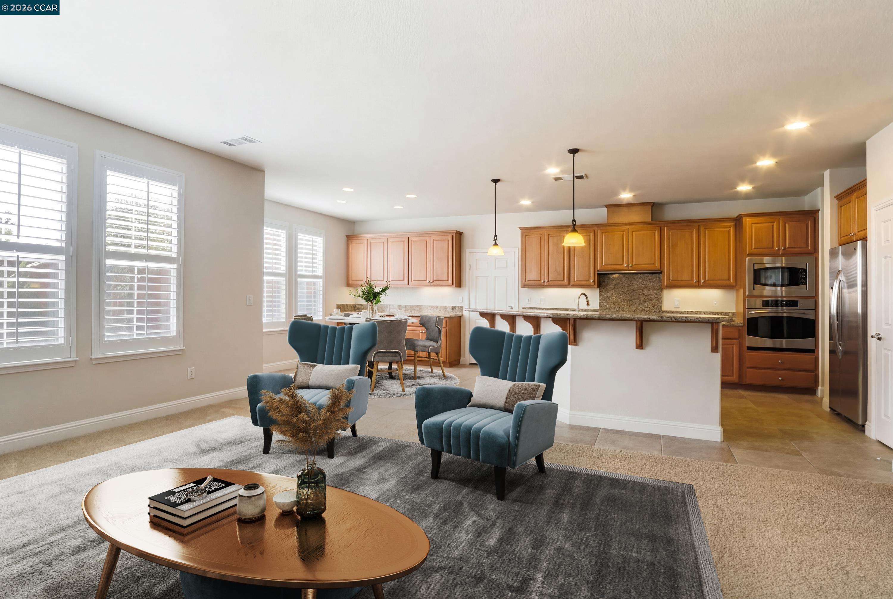 Detail Gallery Image 4 of 13 For 1013 Hollyhock Dr, Oakley,  CA 94561 - 5 Beds | 3/1 Baths